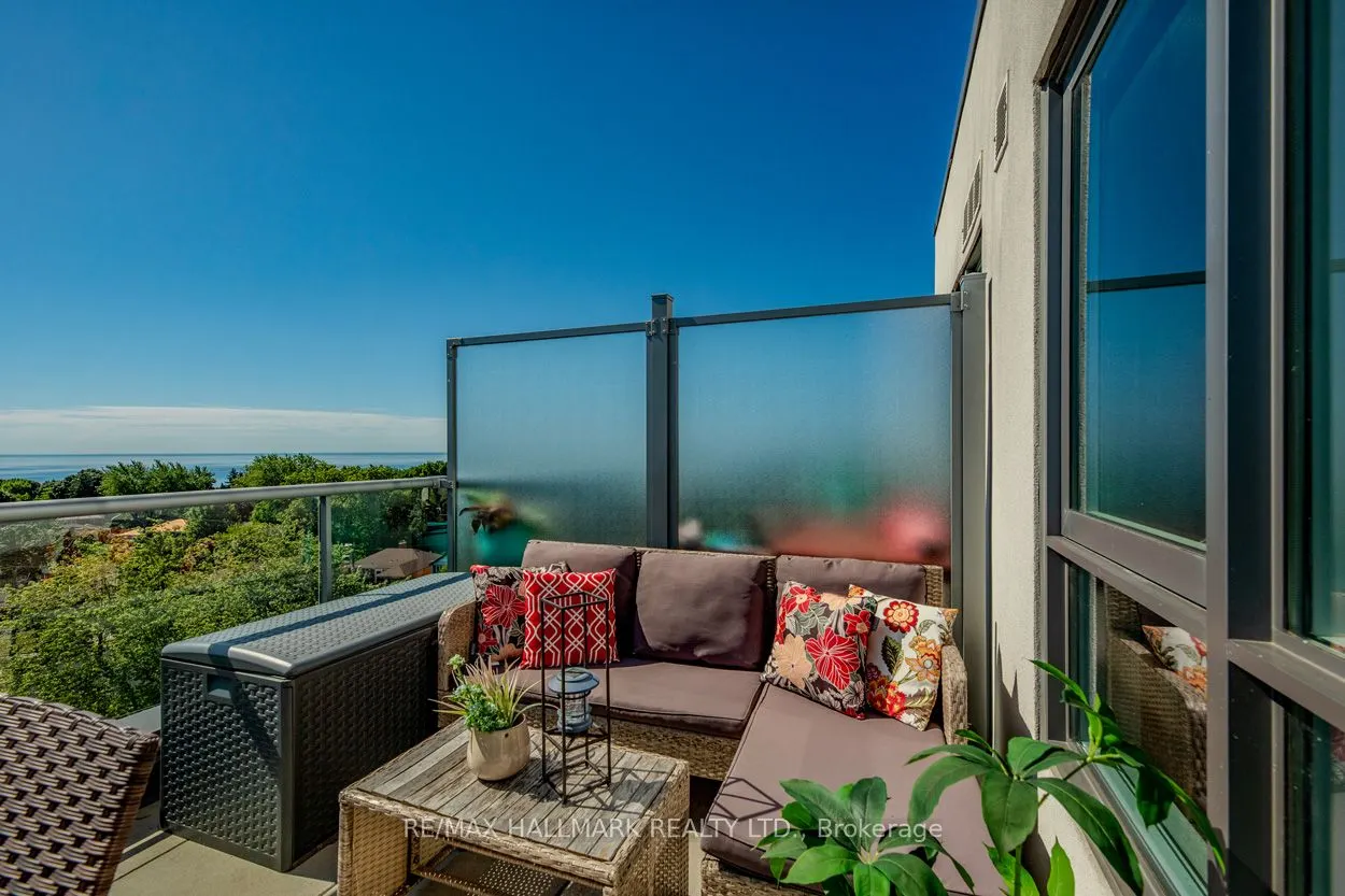 22 East Haven Drive, #818