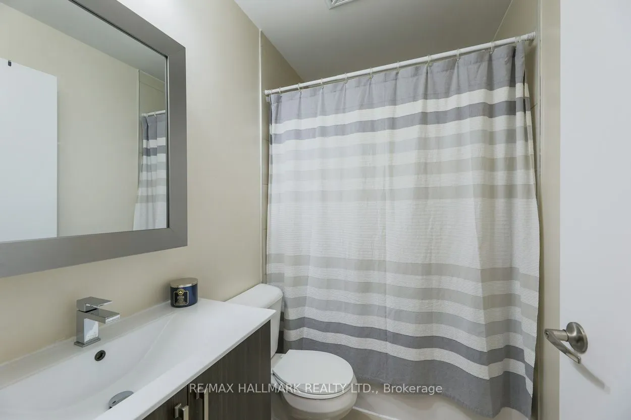 22 East Haven Drive, #818