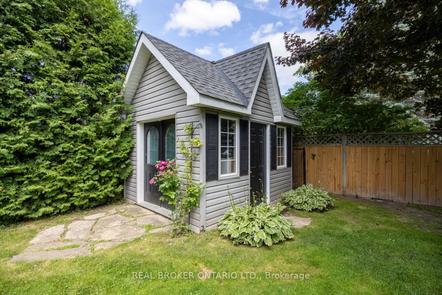 10 Brownsville Court