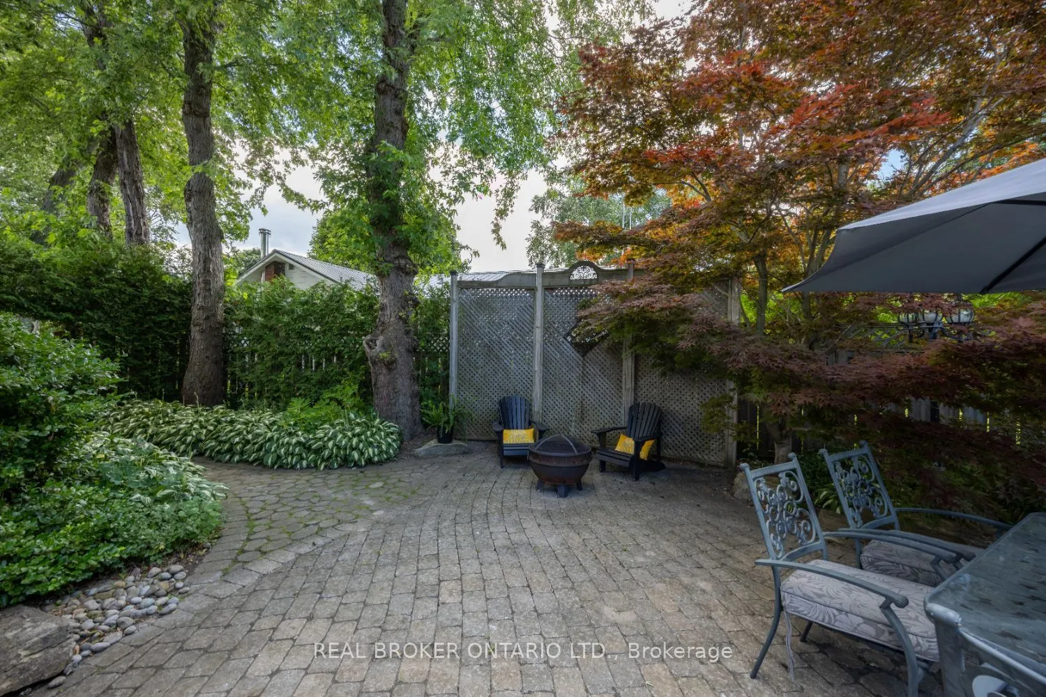 10 Brownsville Court