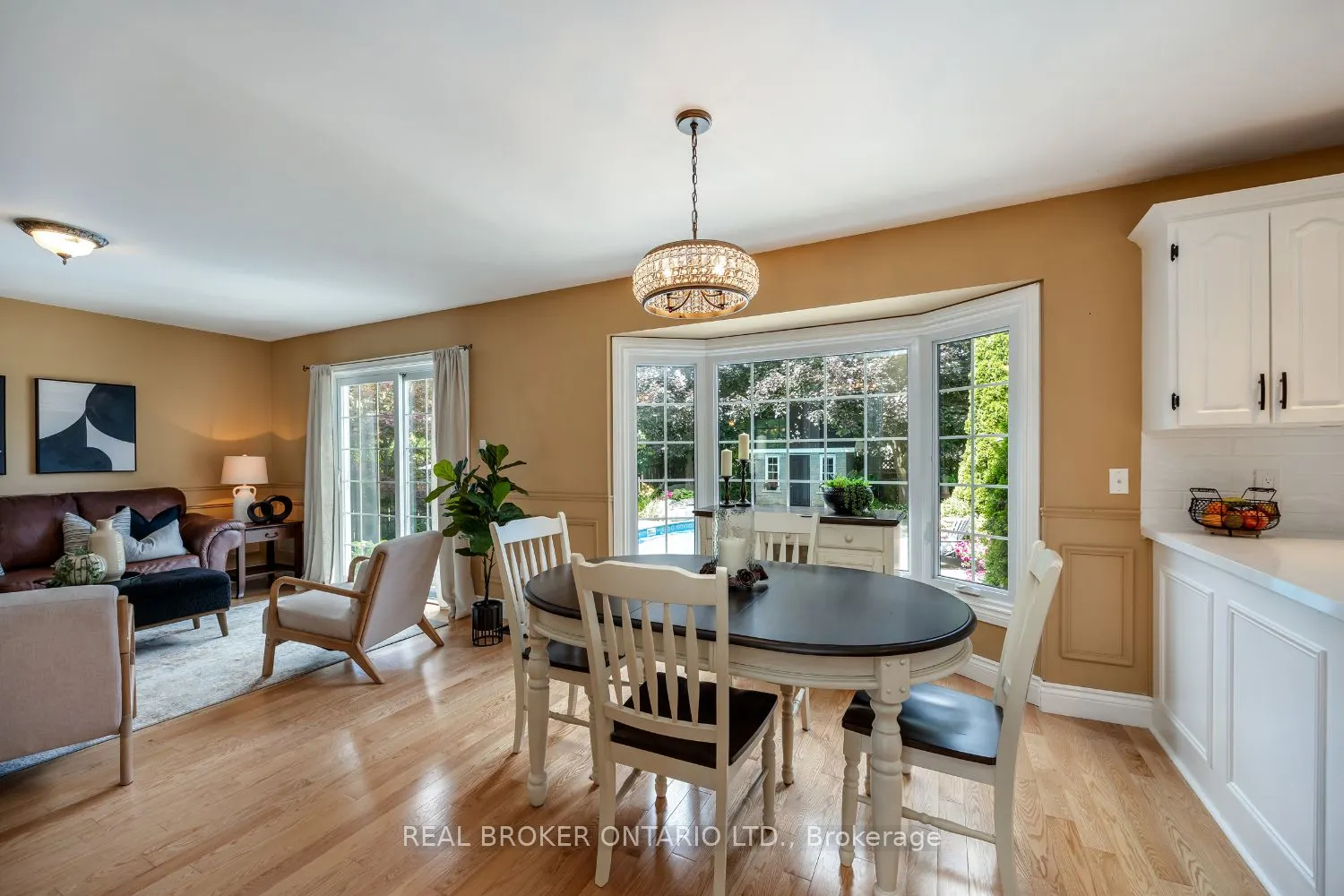 10 Brownsville Court