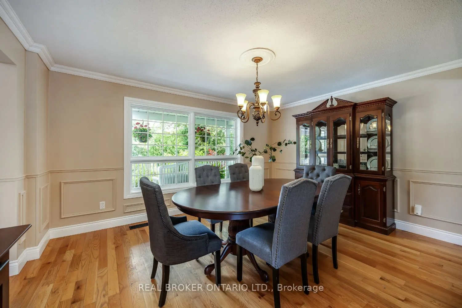 10 Brownsville Court