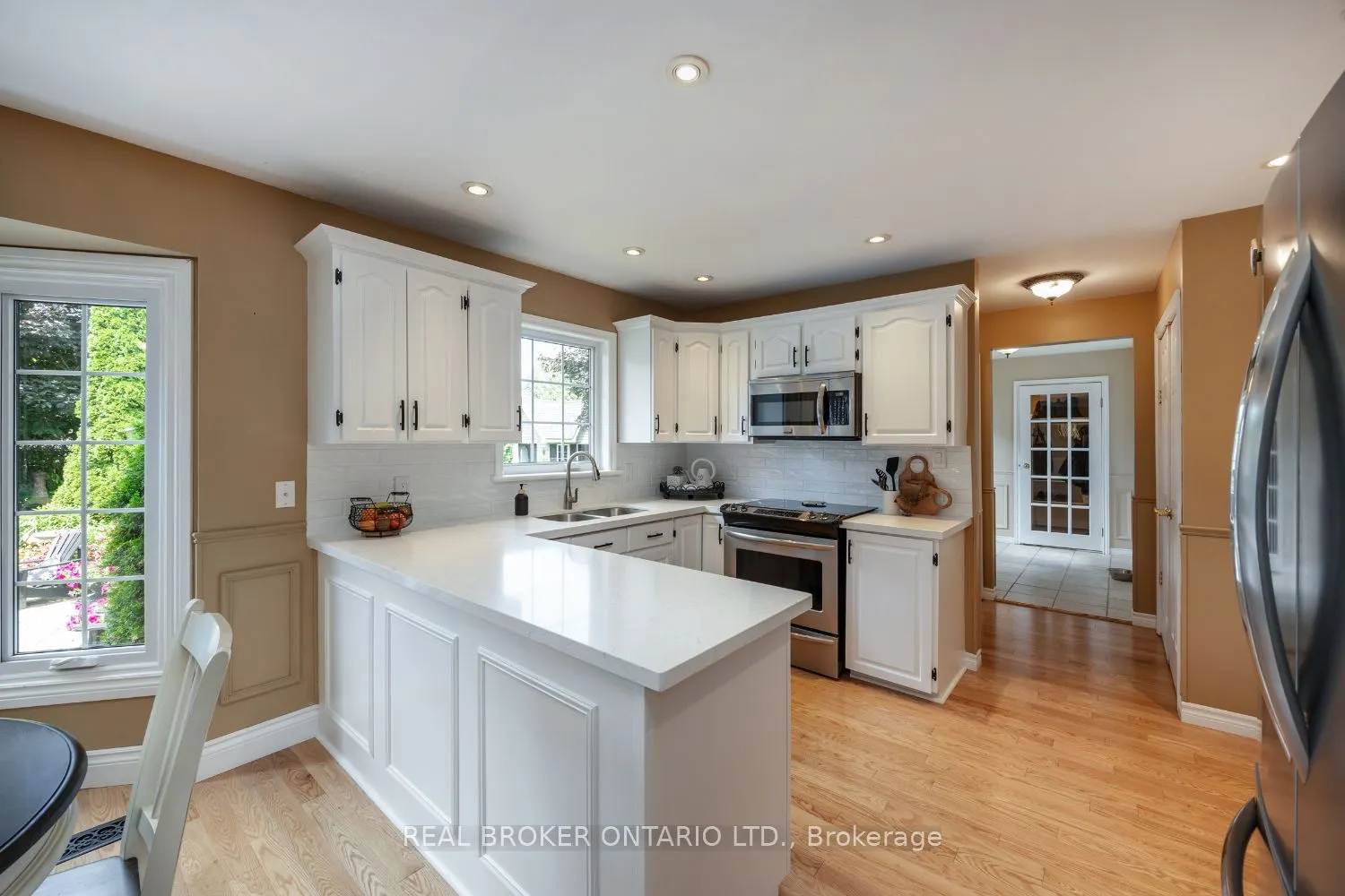 10 Brownsville Court