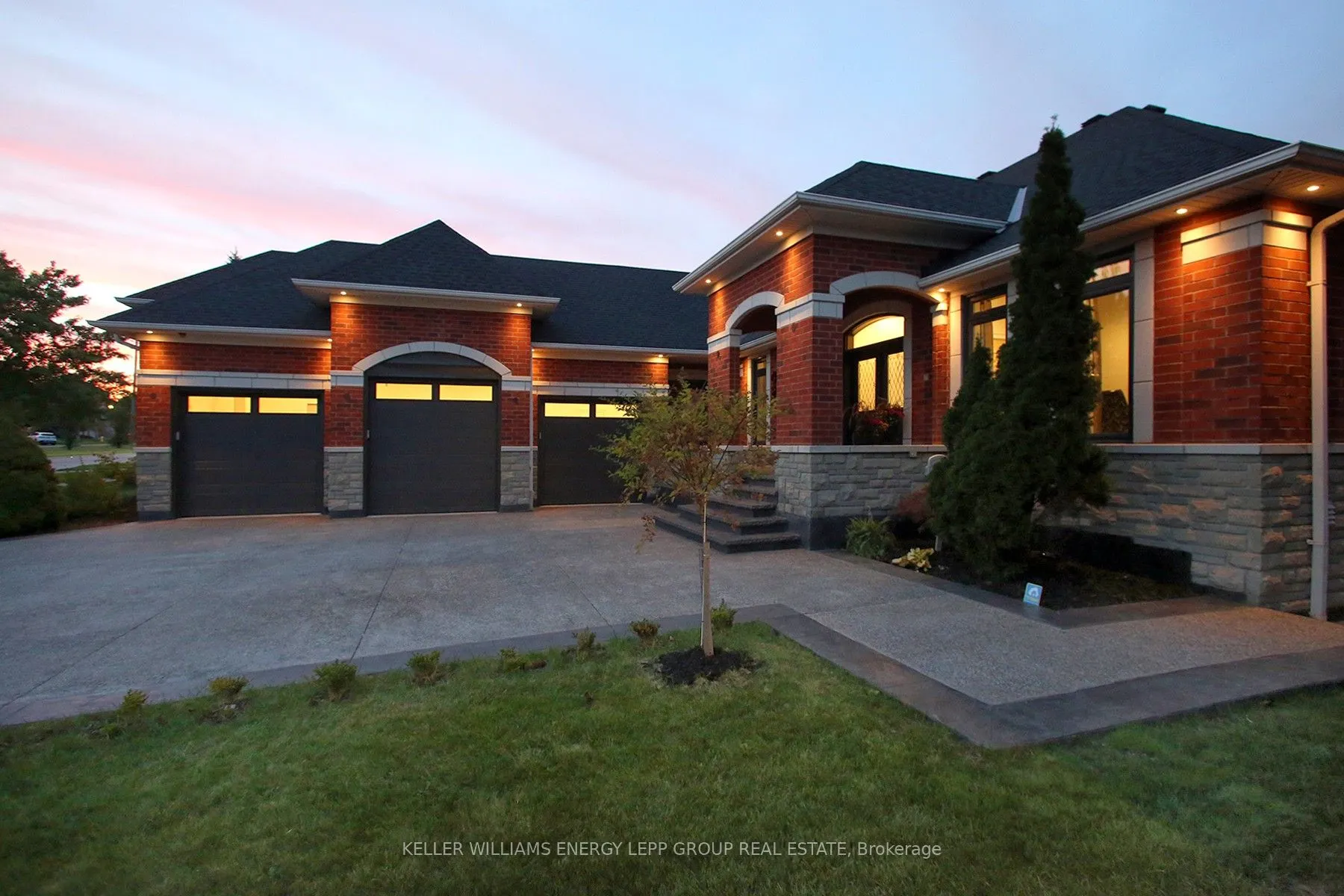 3693 Cochrane Street