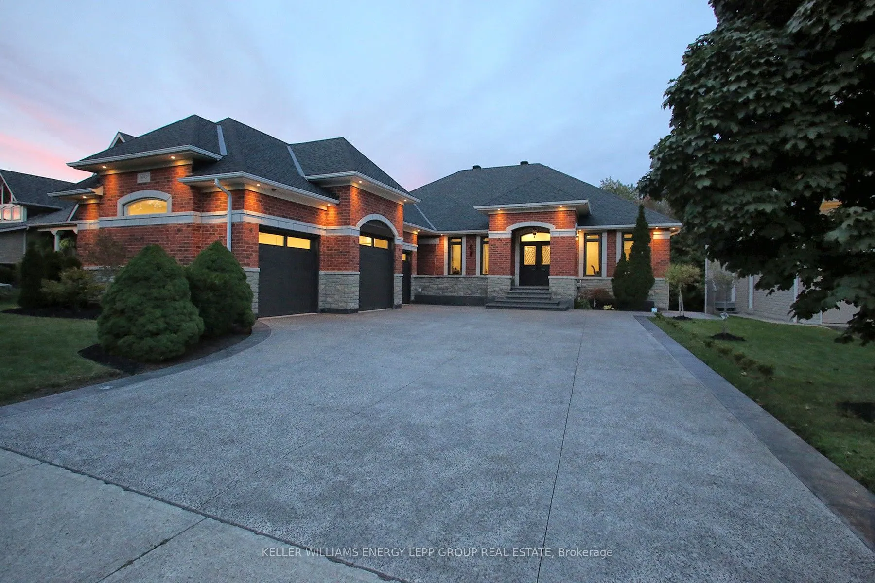 3693 Cochrane Street