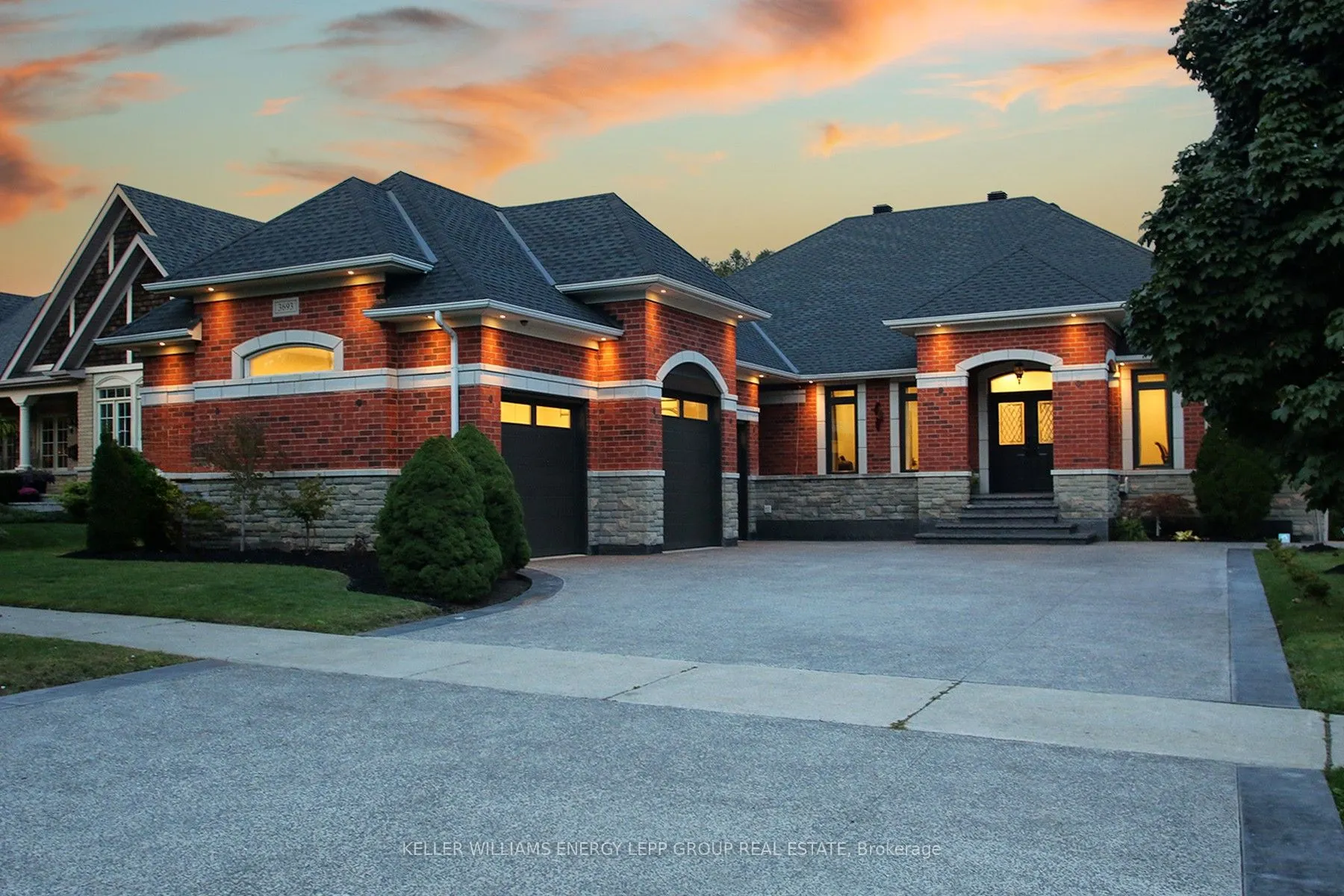 3693 Cochrane Street
