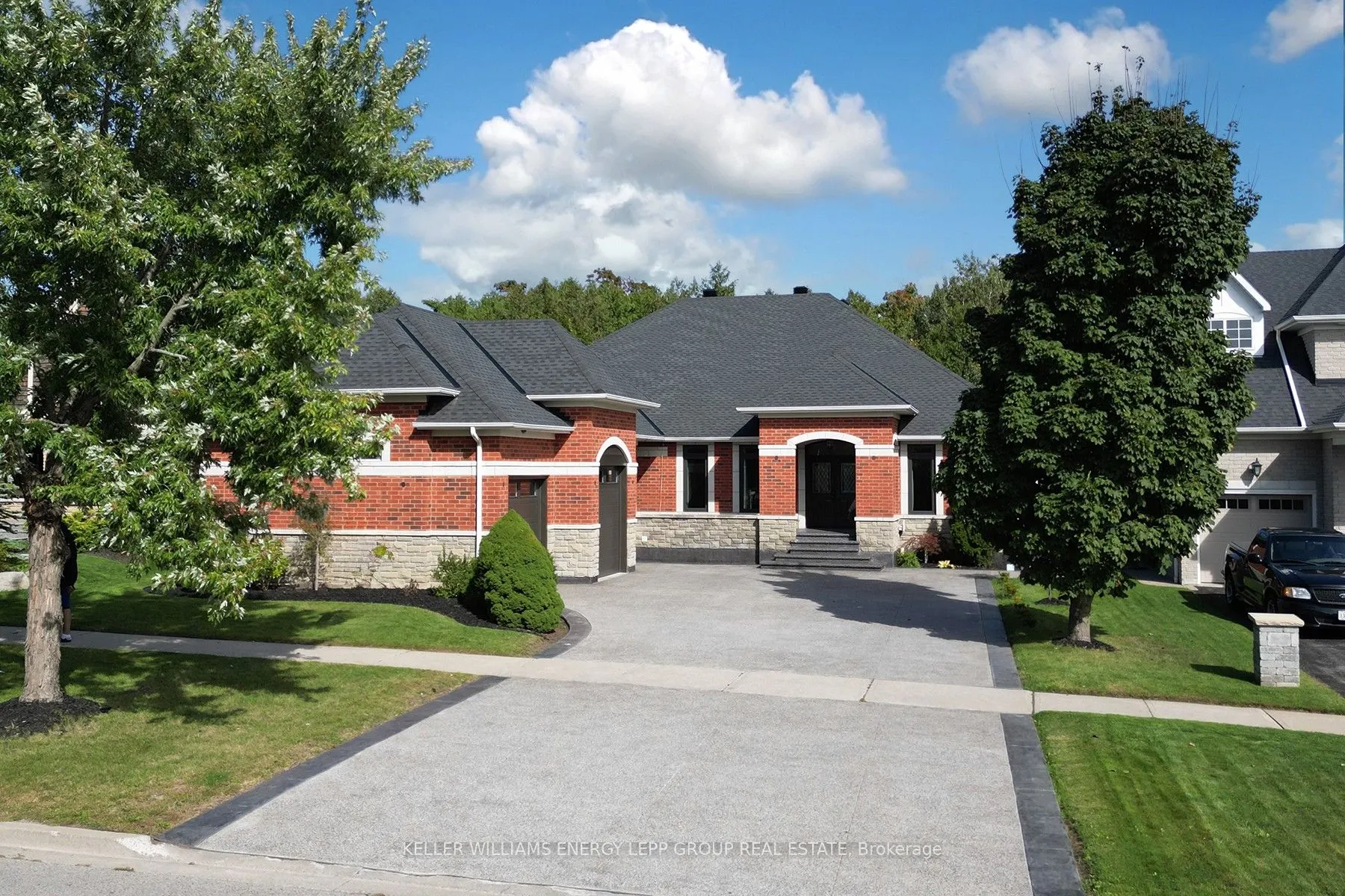 3693 Cochrane Street