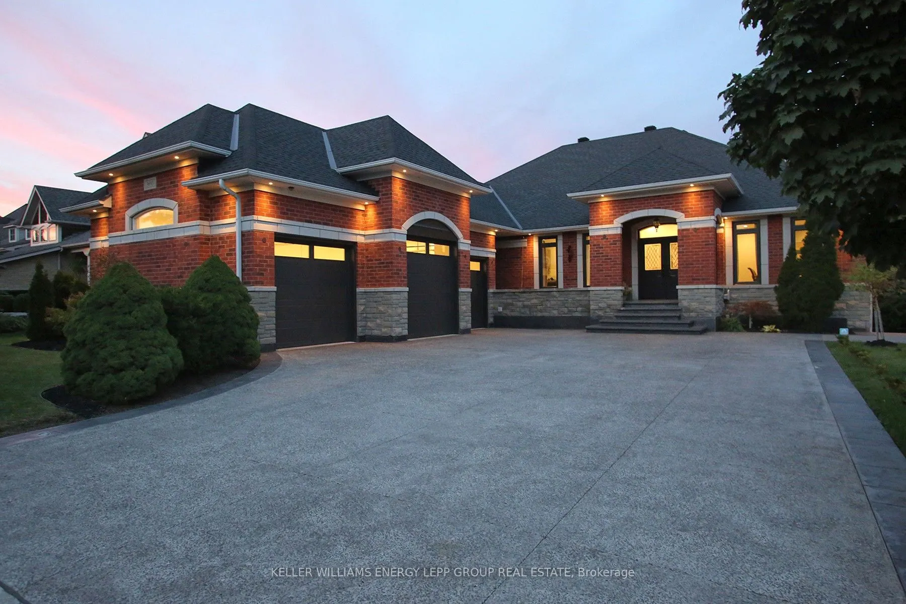 3693 Cochrane Street
