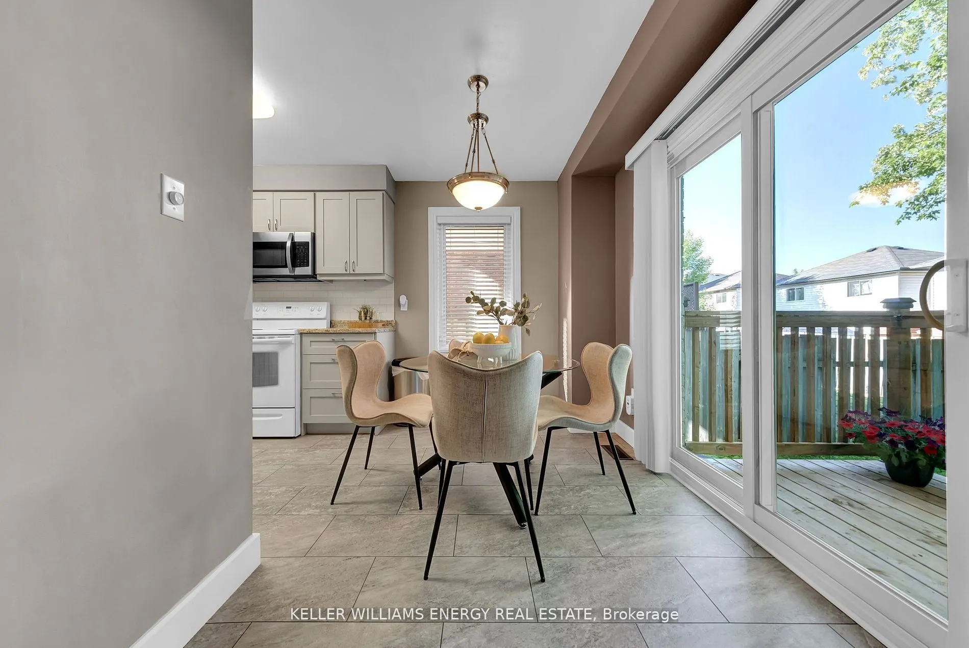37 Poolton Crescent