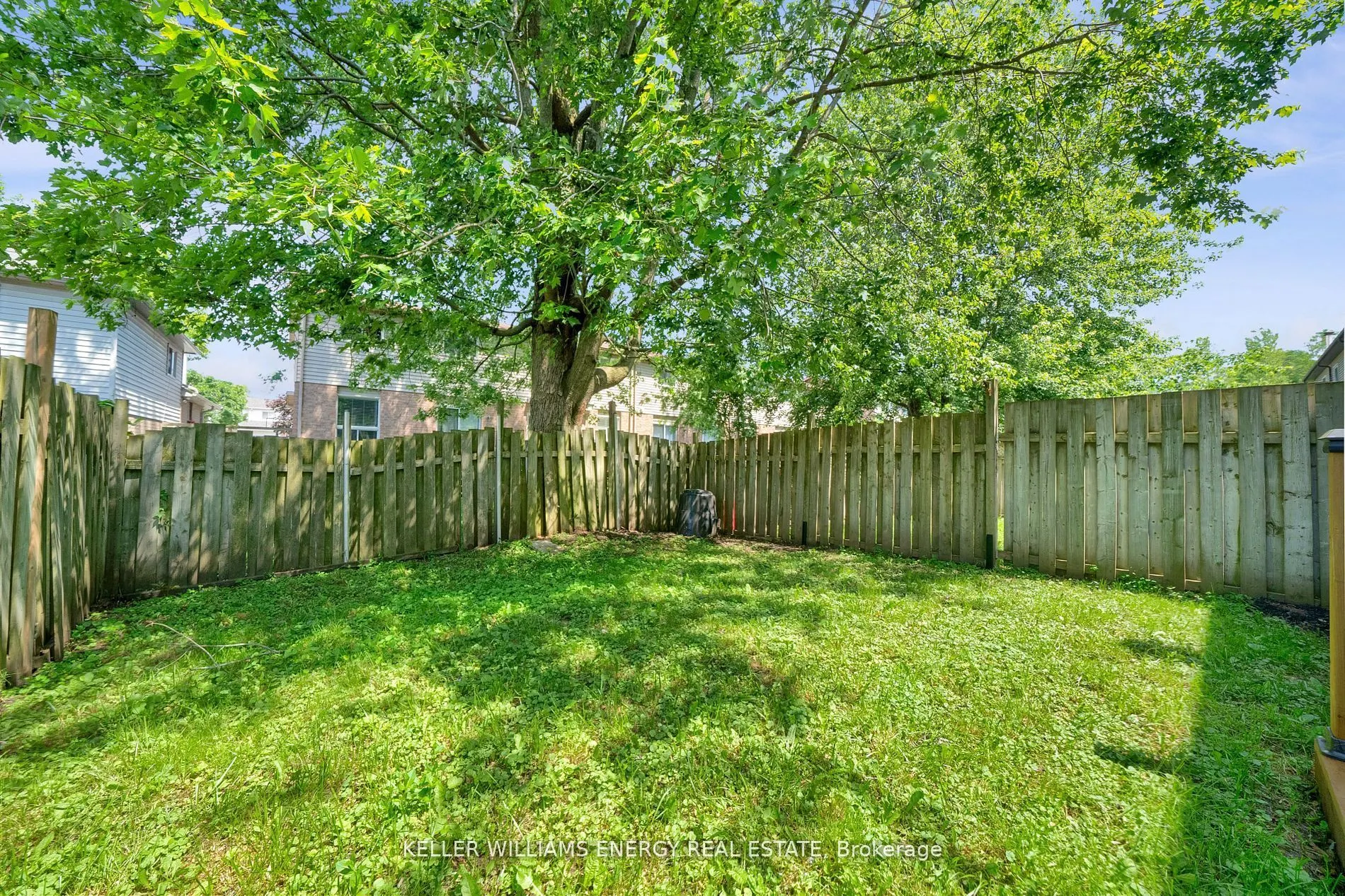 37 Poolton Crescent