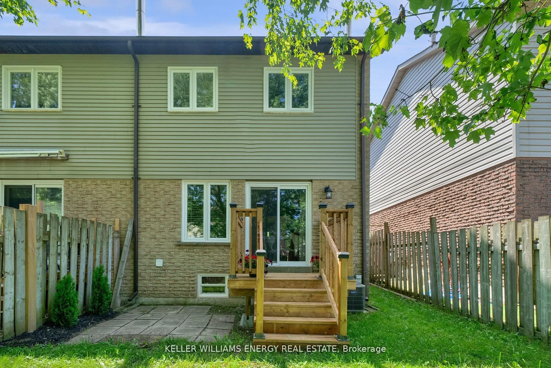 37 Poolton Crescent