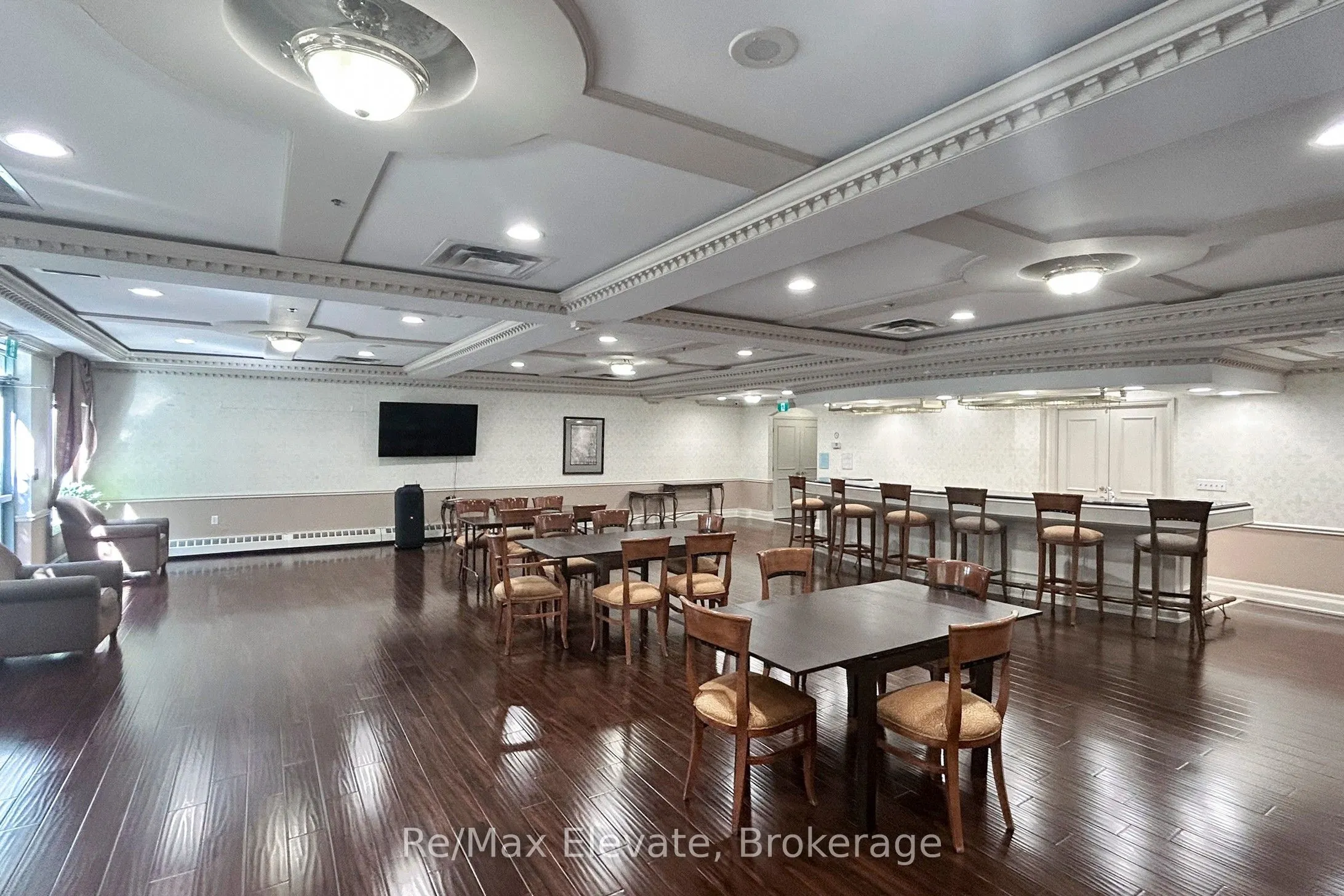5039 Finch Avenue E, #705