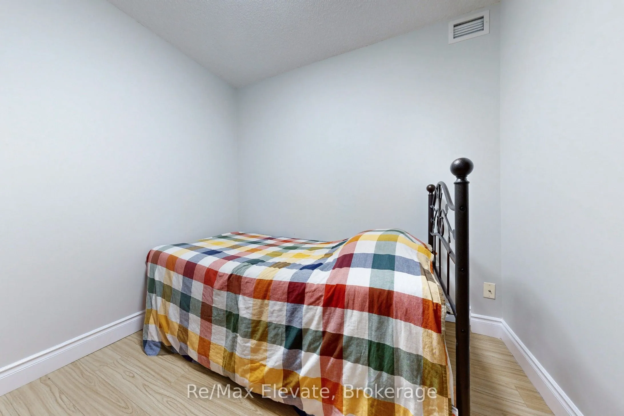 5039 Finch Avenue E, #705