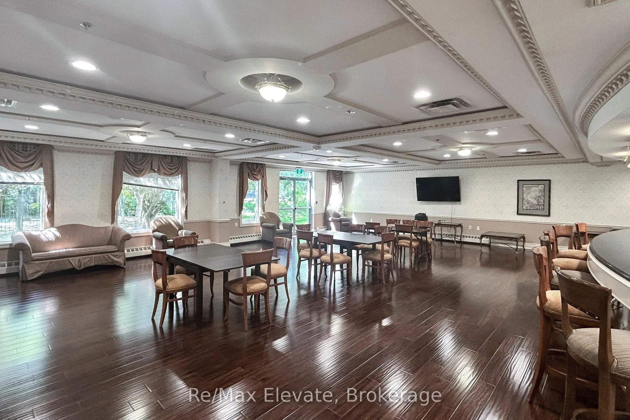 5039 Finch Avenue E, #705