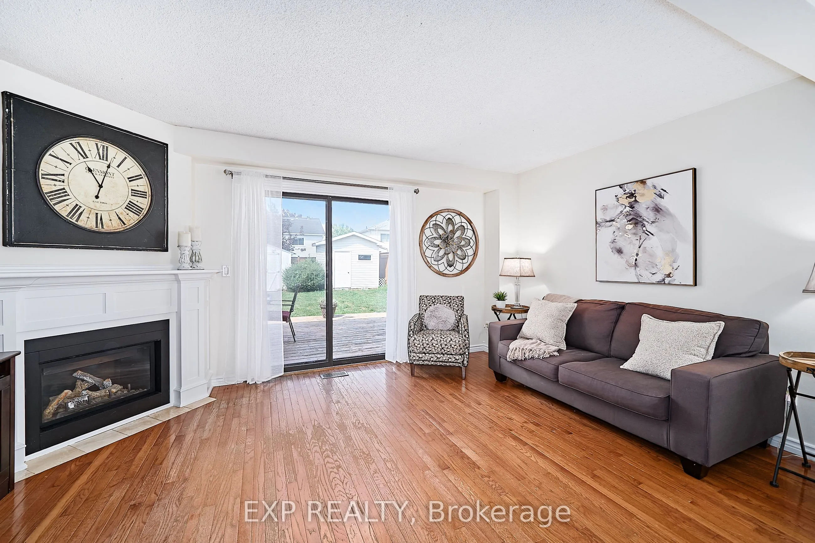 1386 Charter Crescent