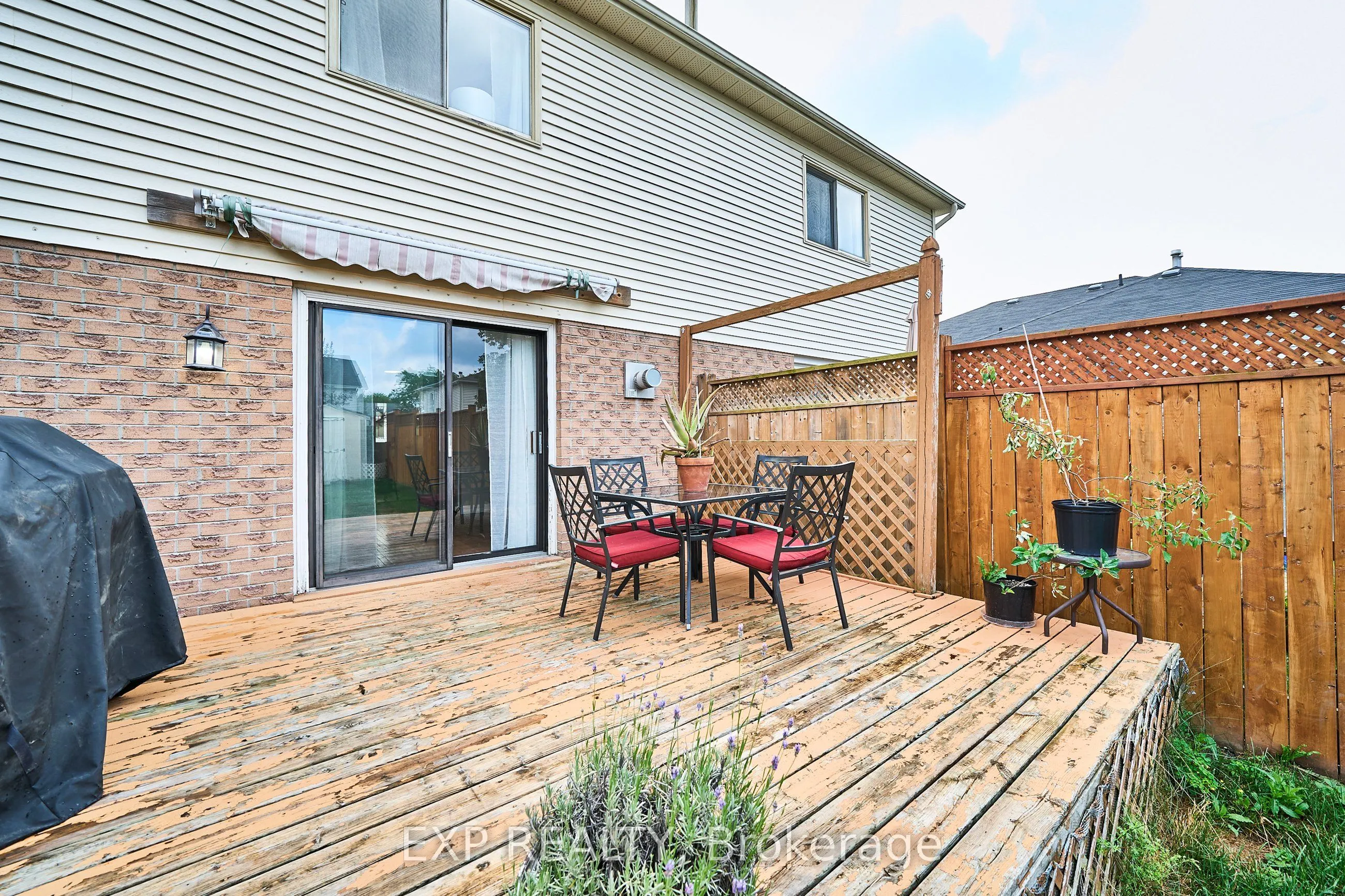 1386 Charter Crescent