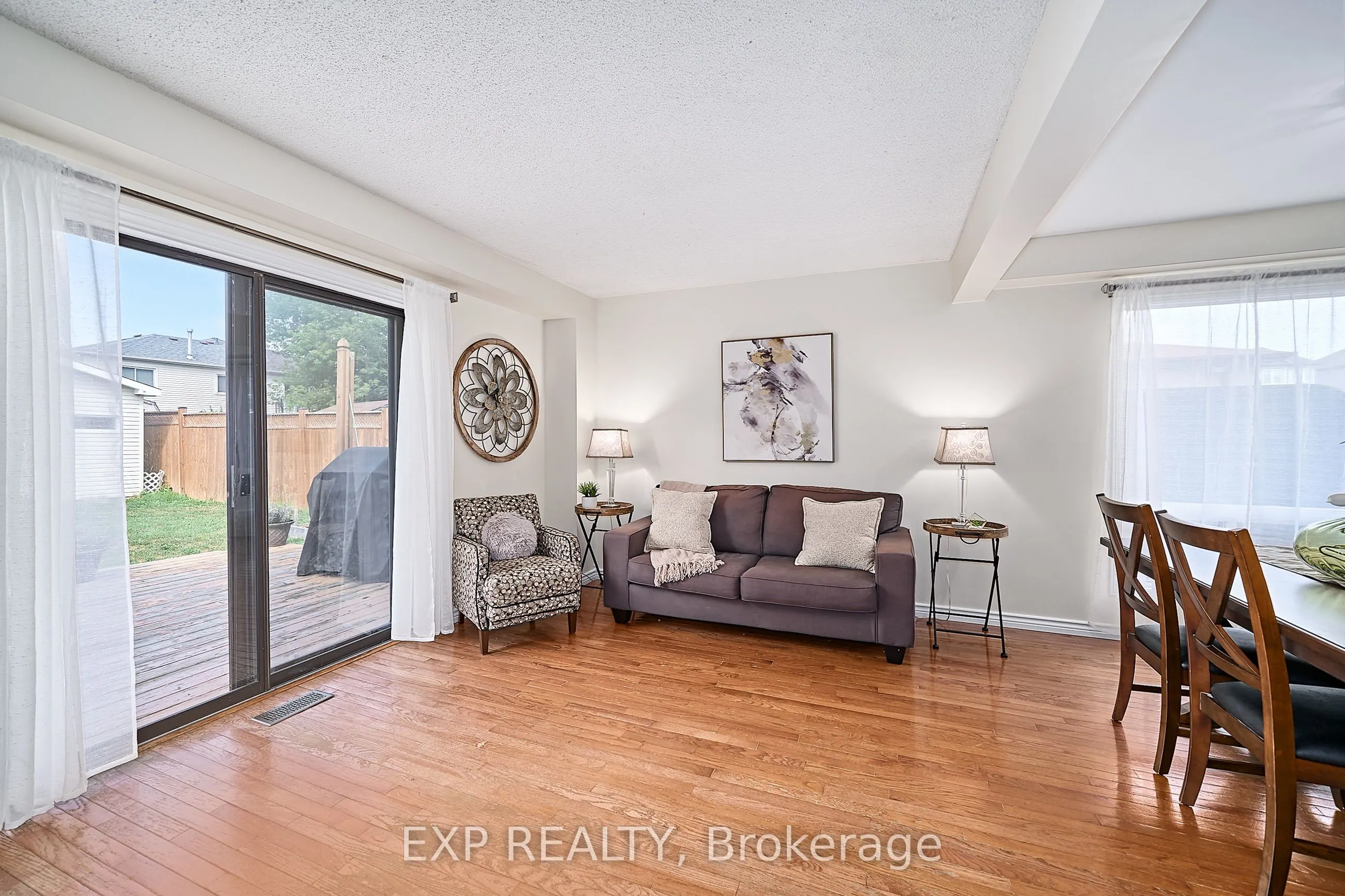 1386 Charter Crescent