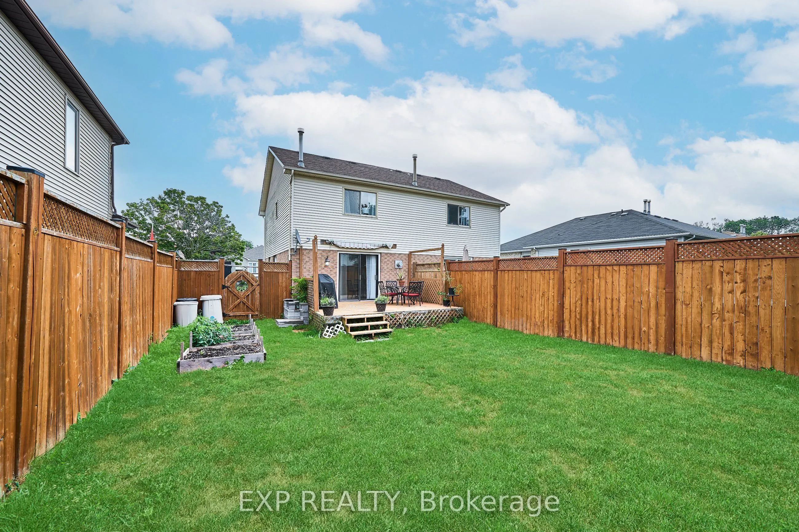 1386 Charter Crescent