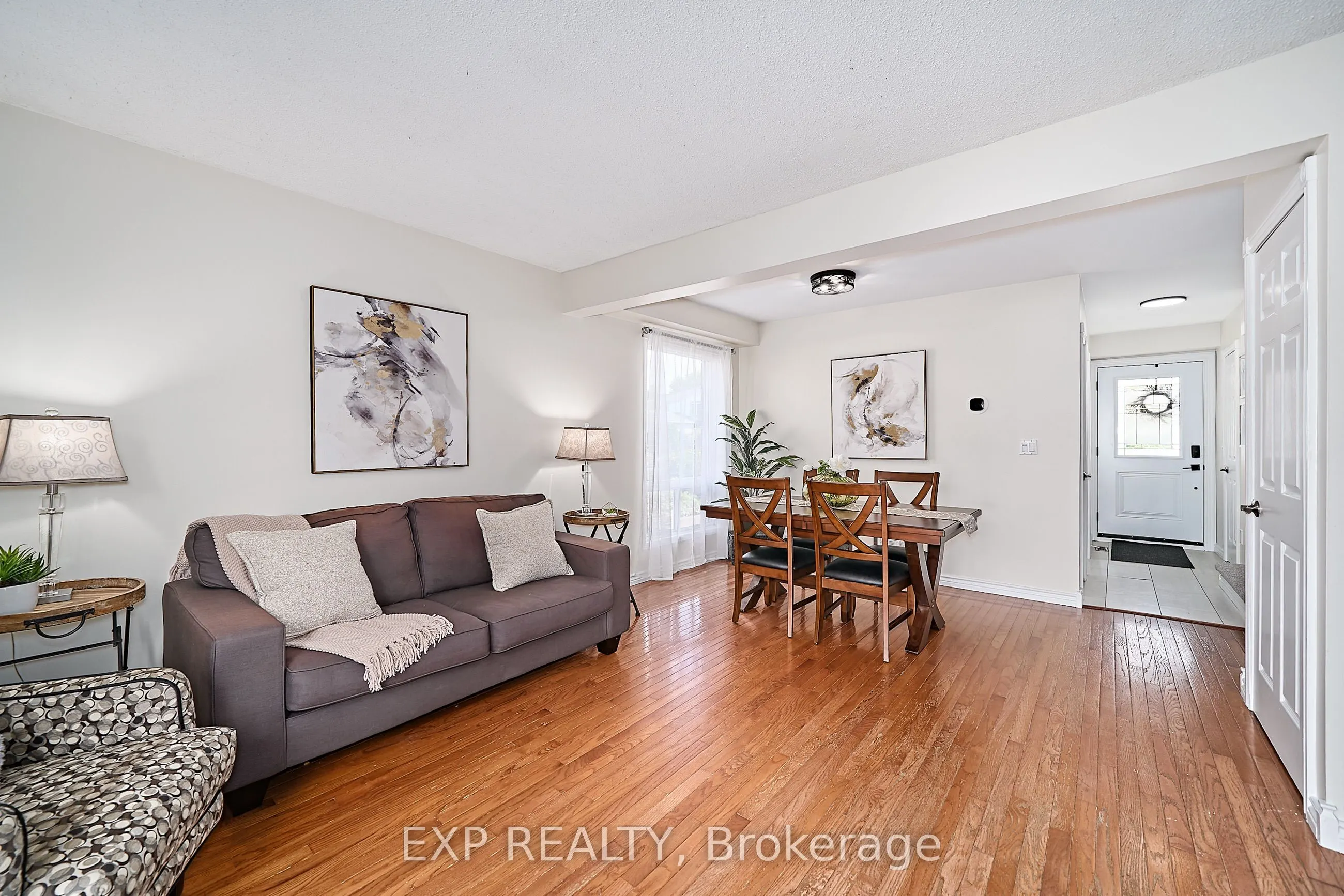 1386 Charter Crescent