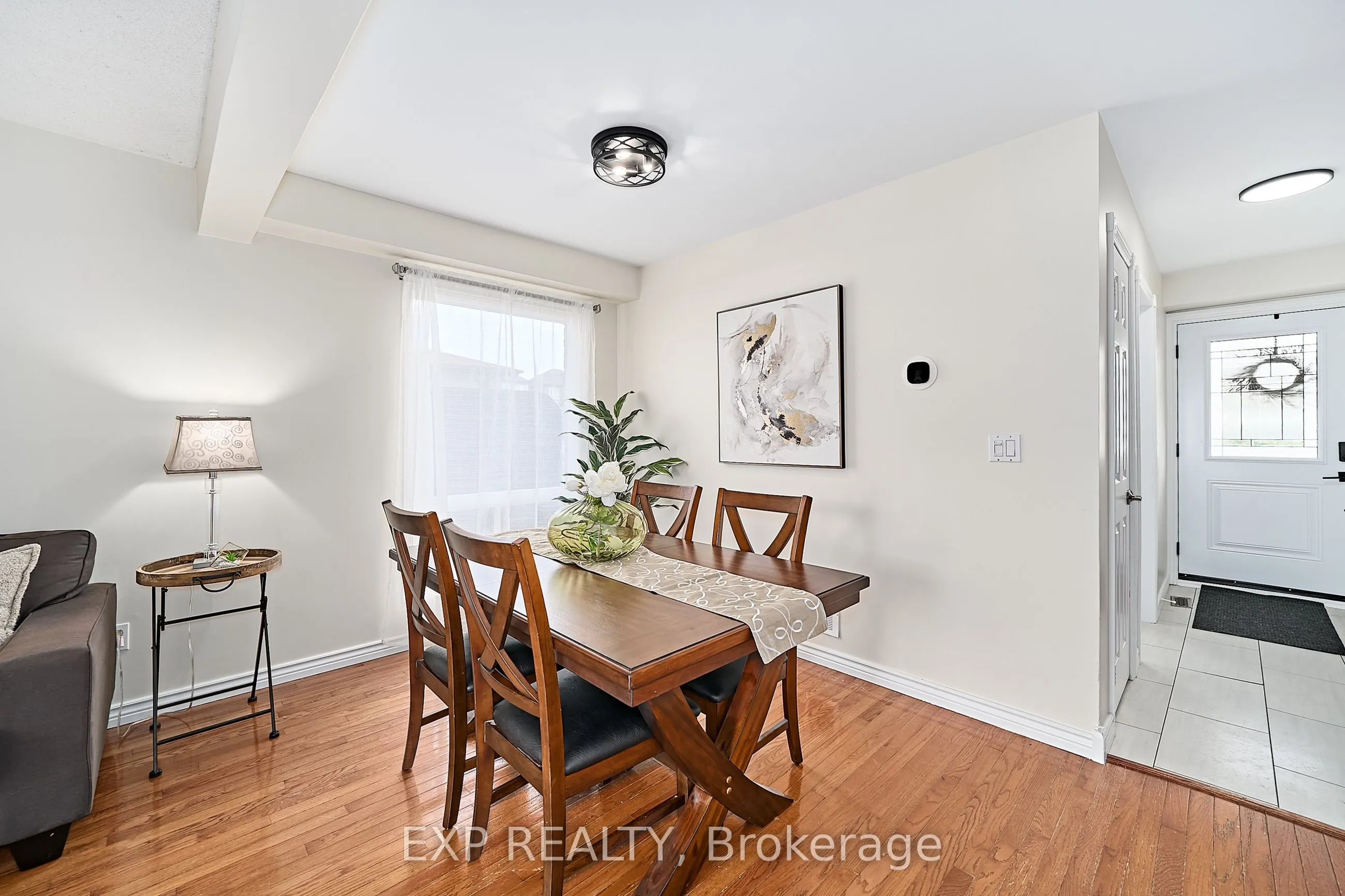 1386 Charter Crescent