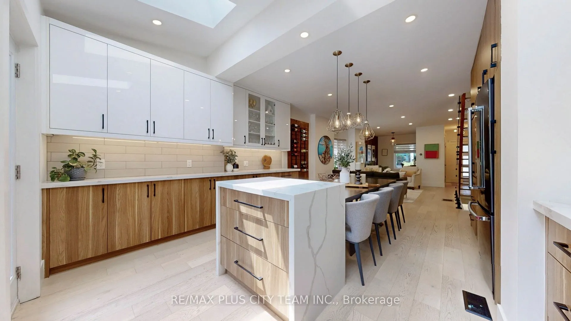 83 Bertmount Avenue