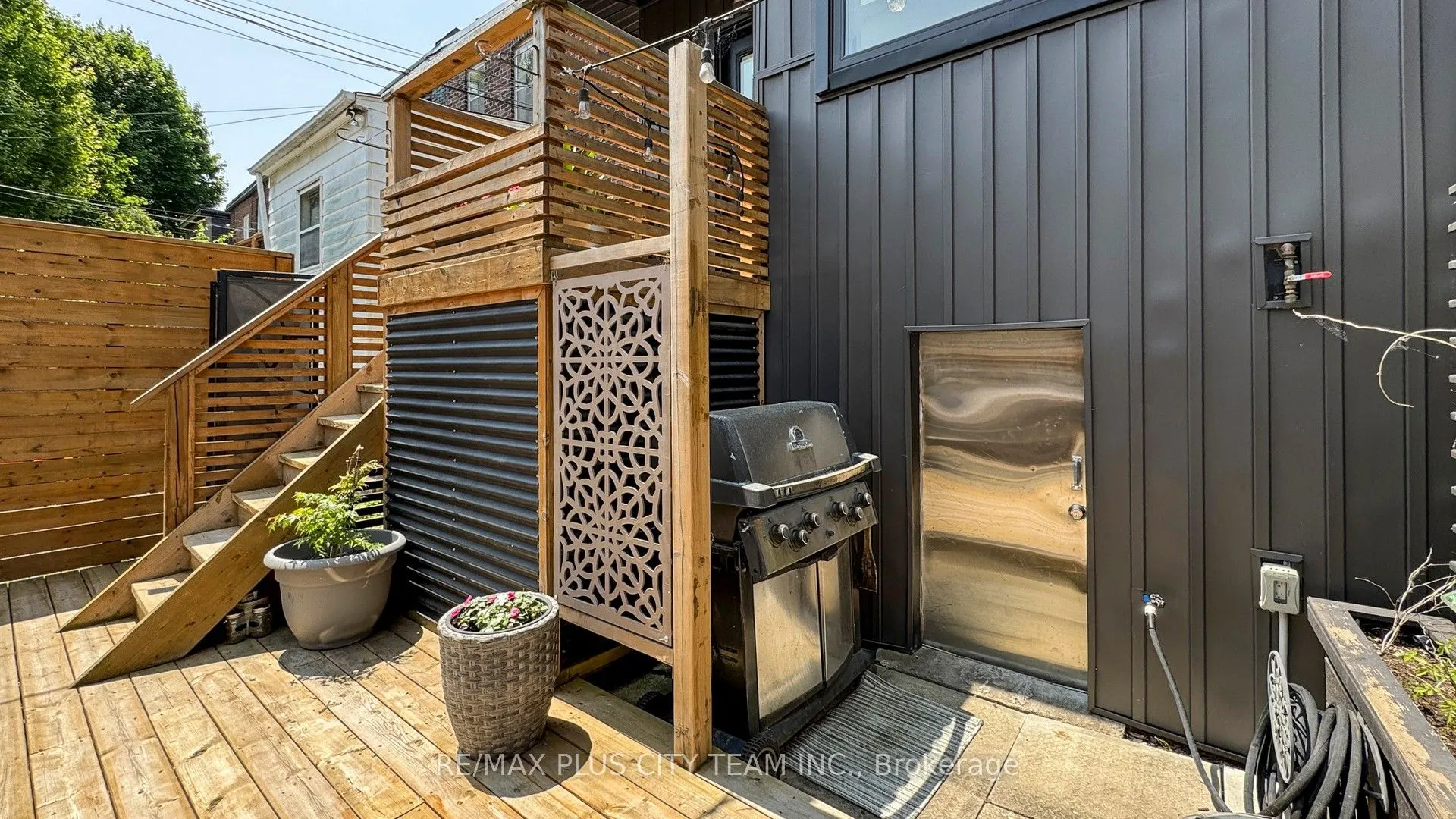 83 Bertmount Avenue