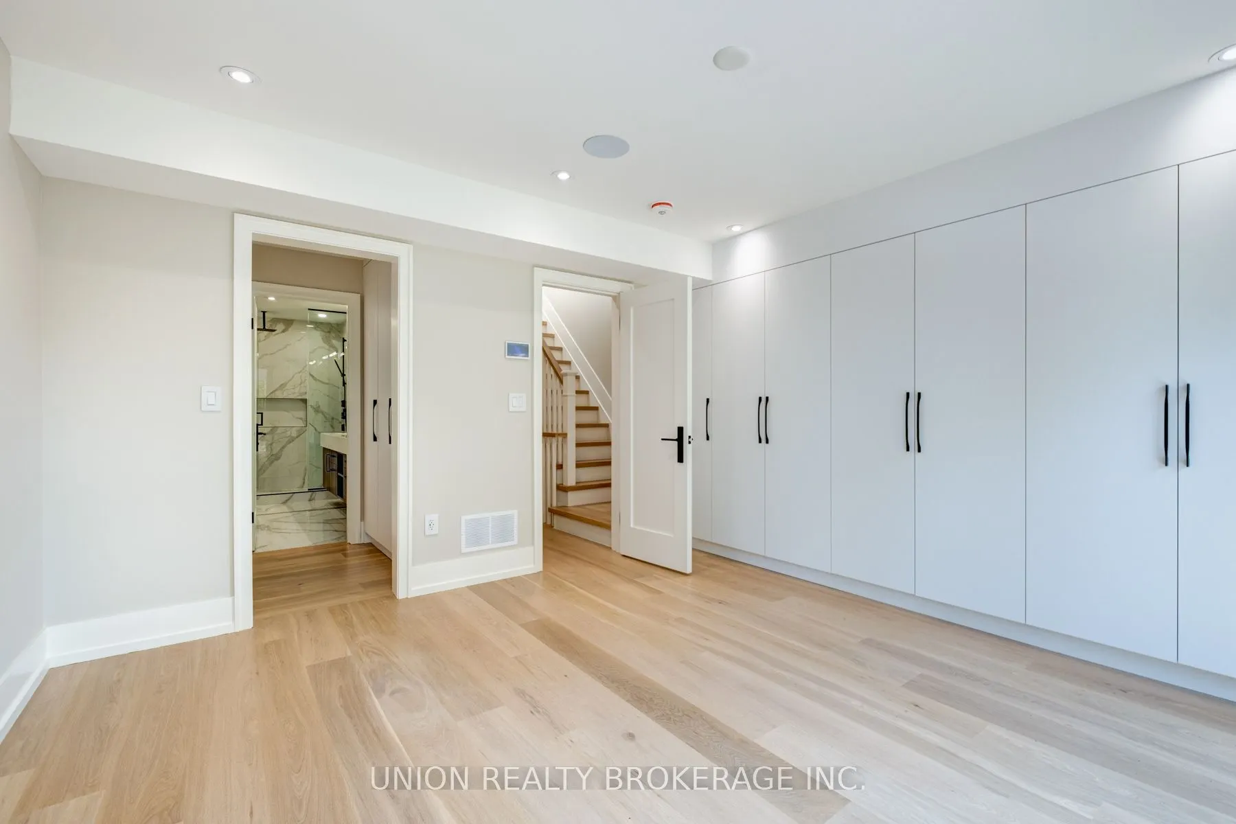 59 Glen Manor Drive