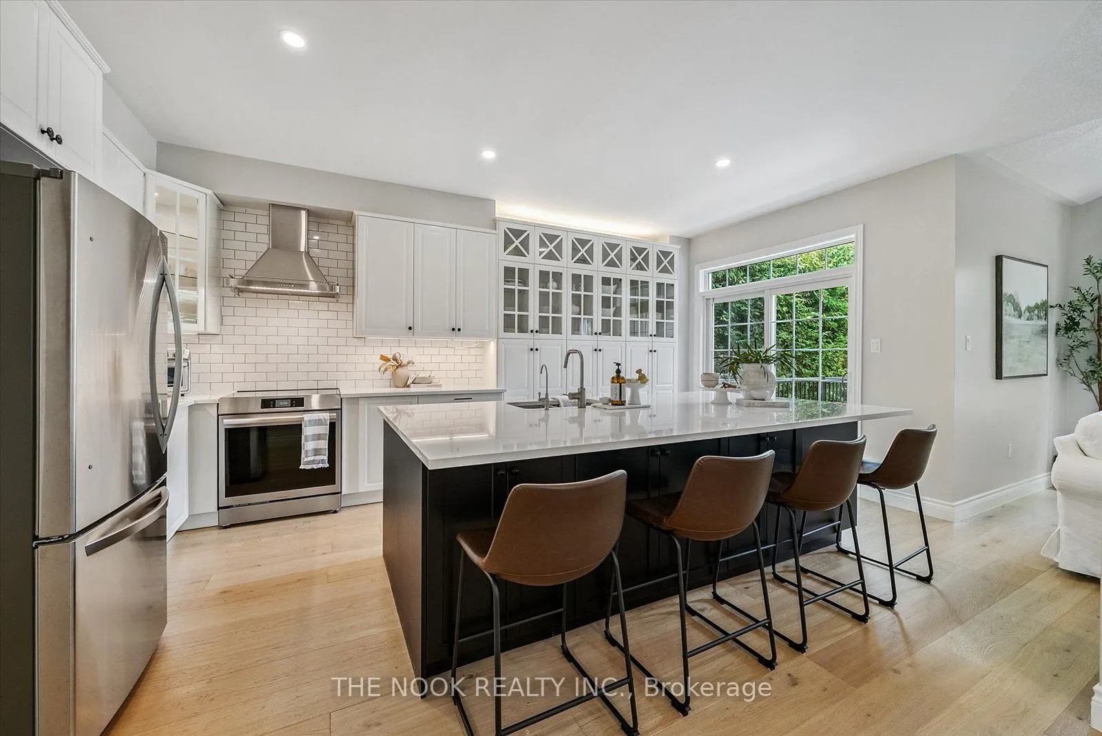 31 Queensplate Drive