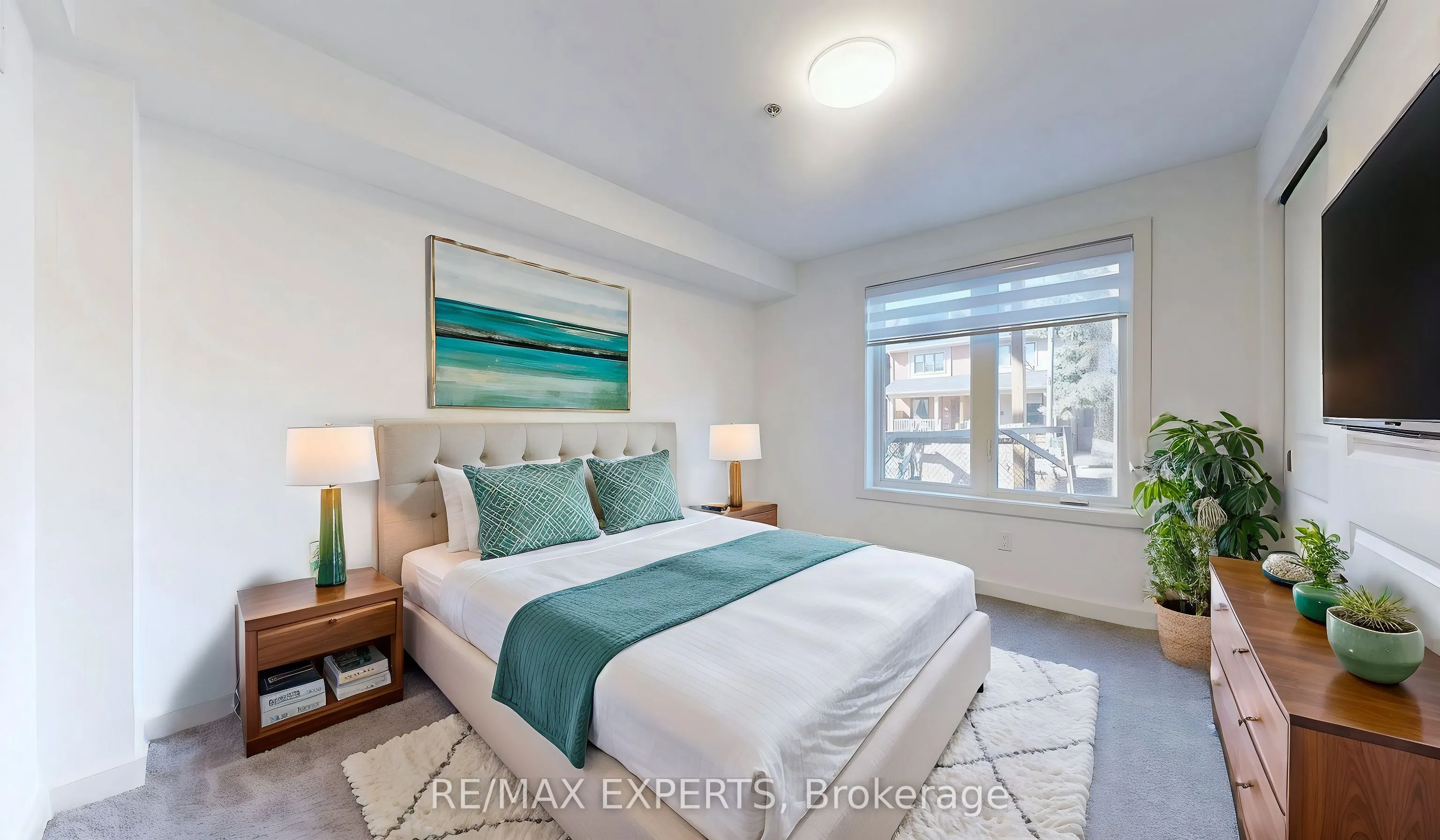 45 Connaught Avenue, #101