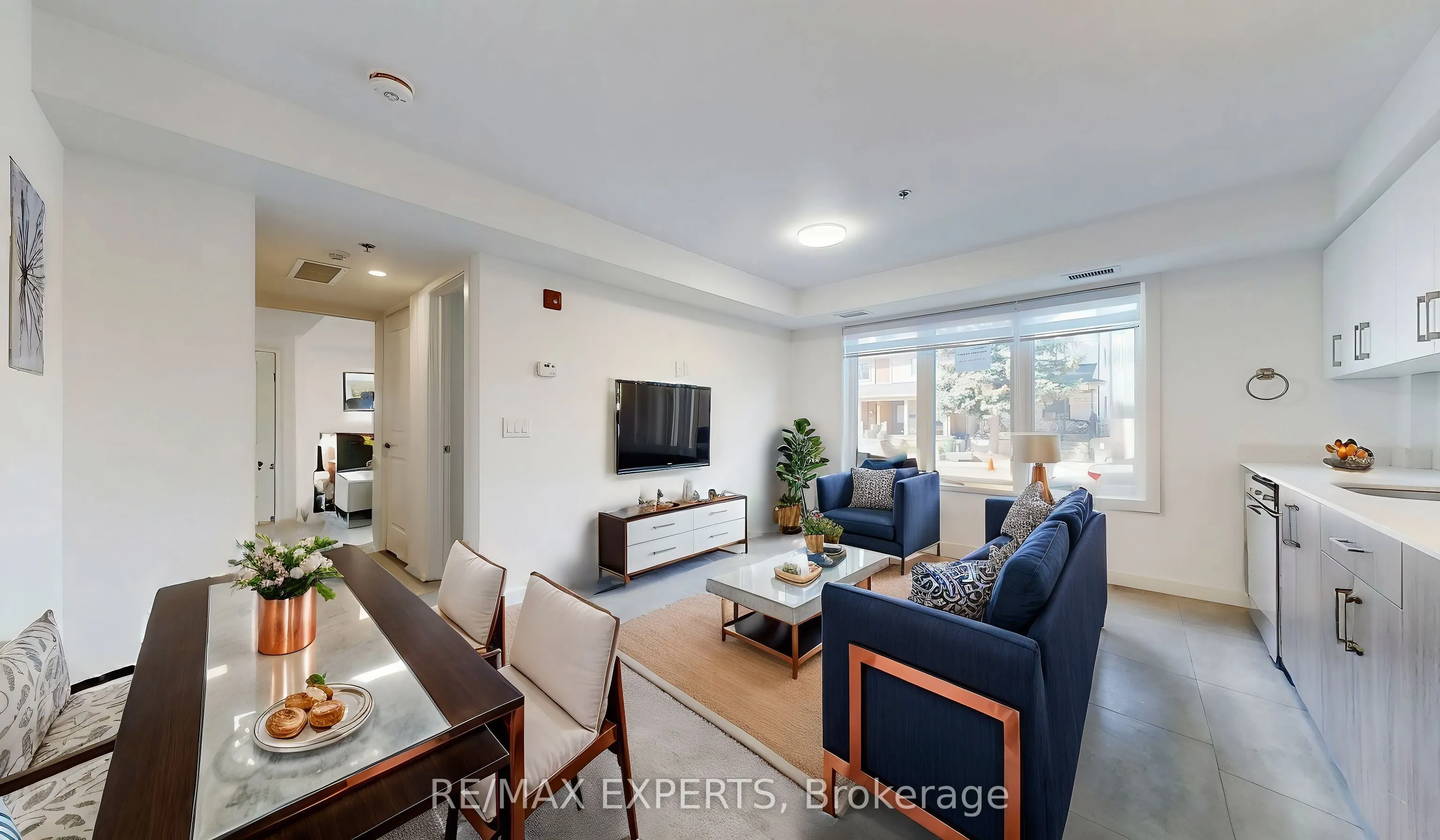 45 Connaught Avenue, #101