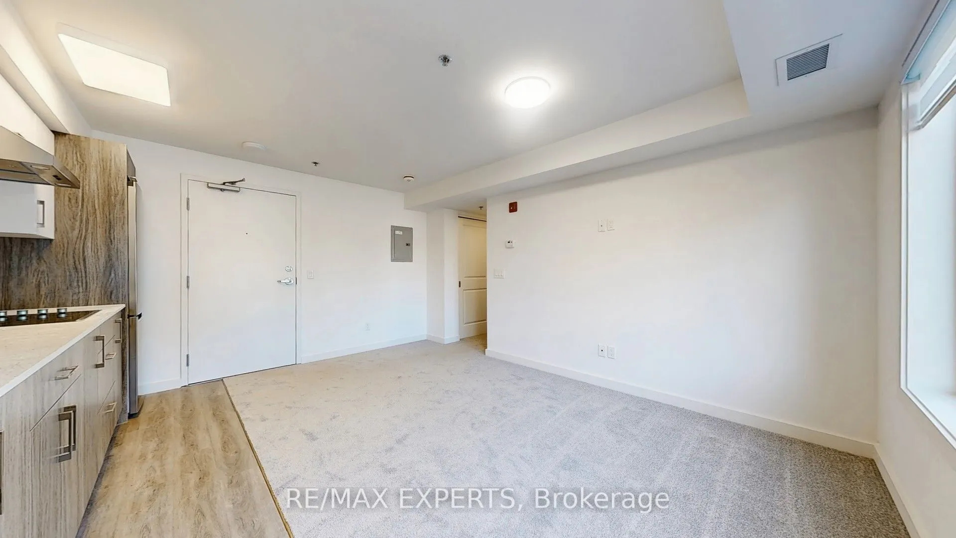 45 Connaught Avenue, #101