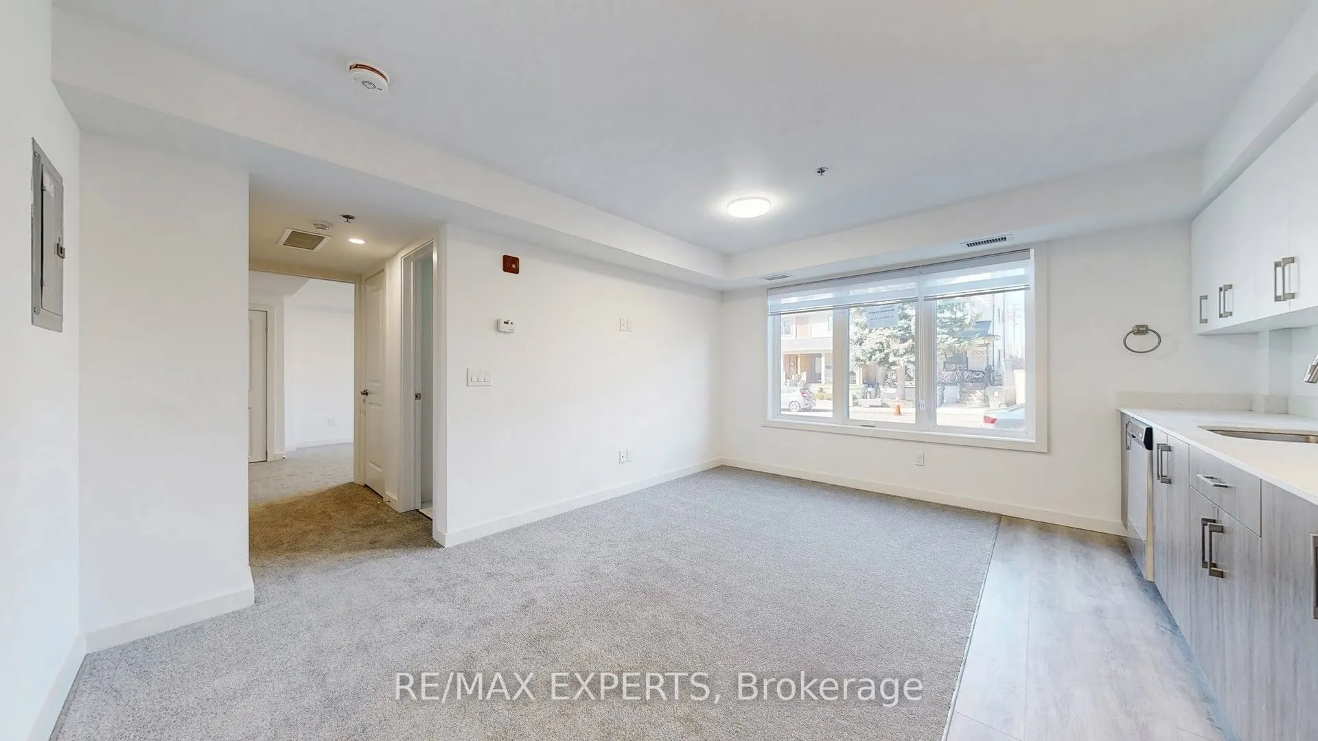 45 Connaught Avenue, #101