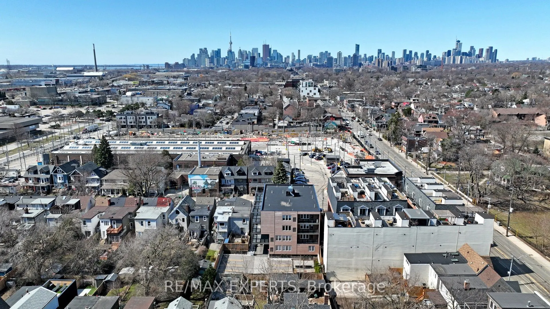 45 Connaught Avenue, #204