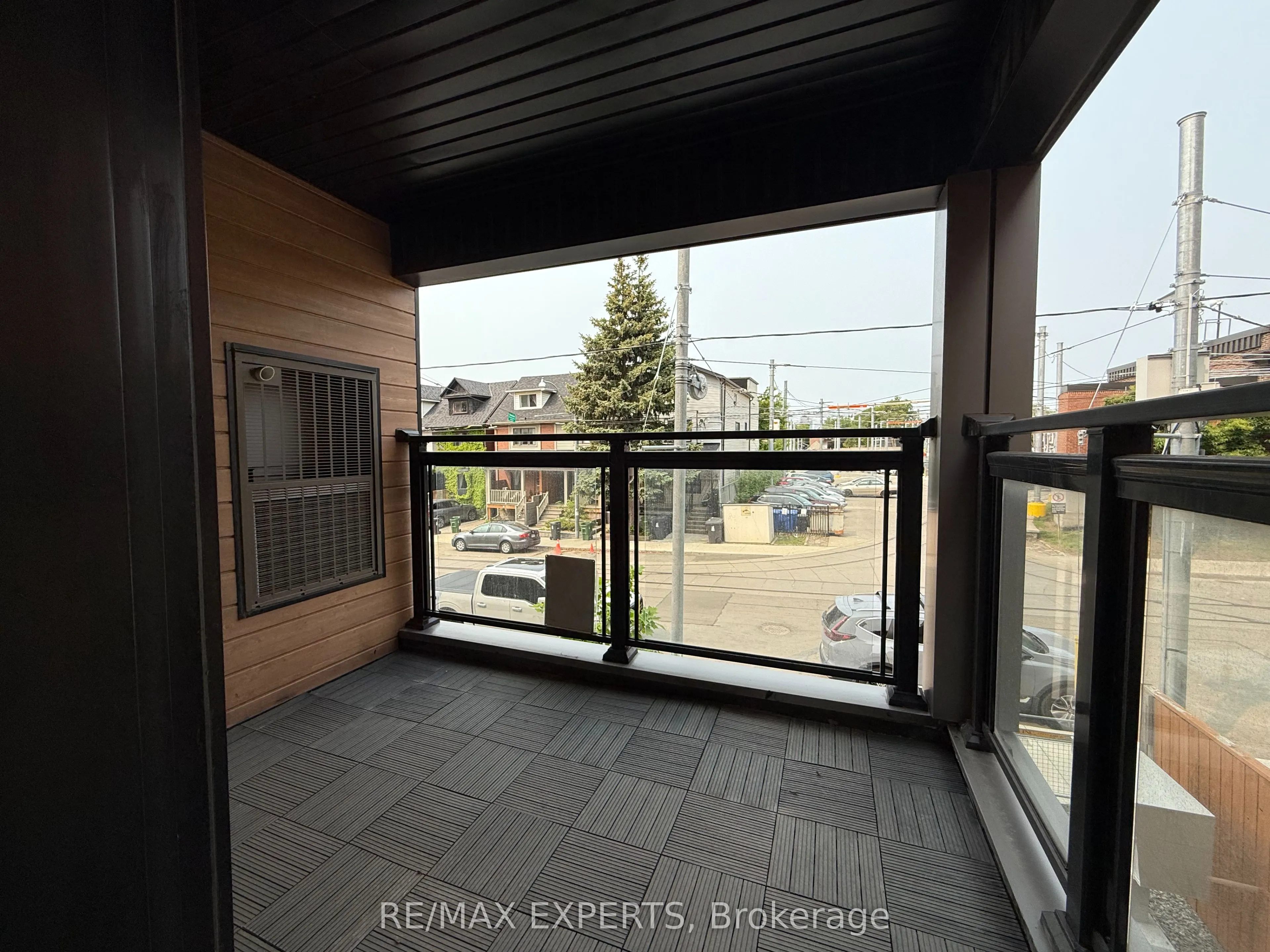 45 Connaught Avenue, #204