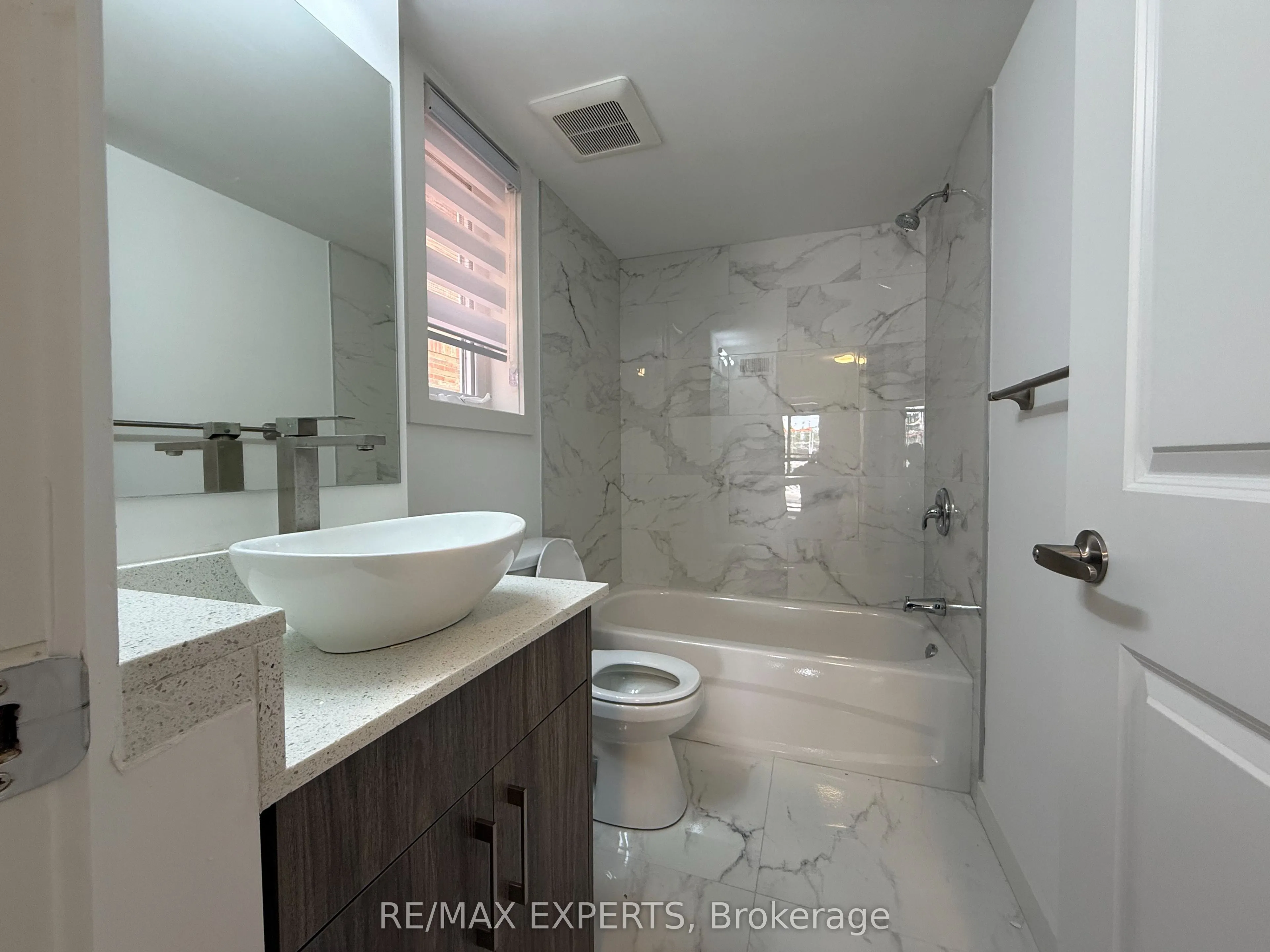 45 Connaught Avenue, #204