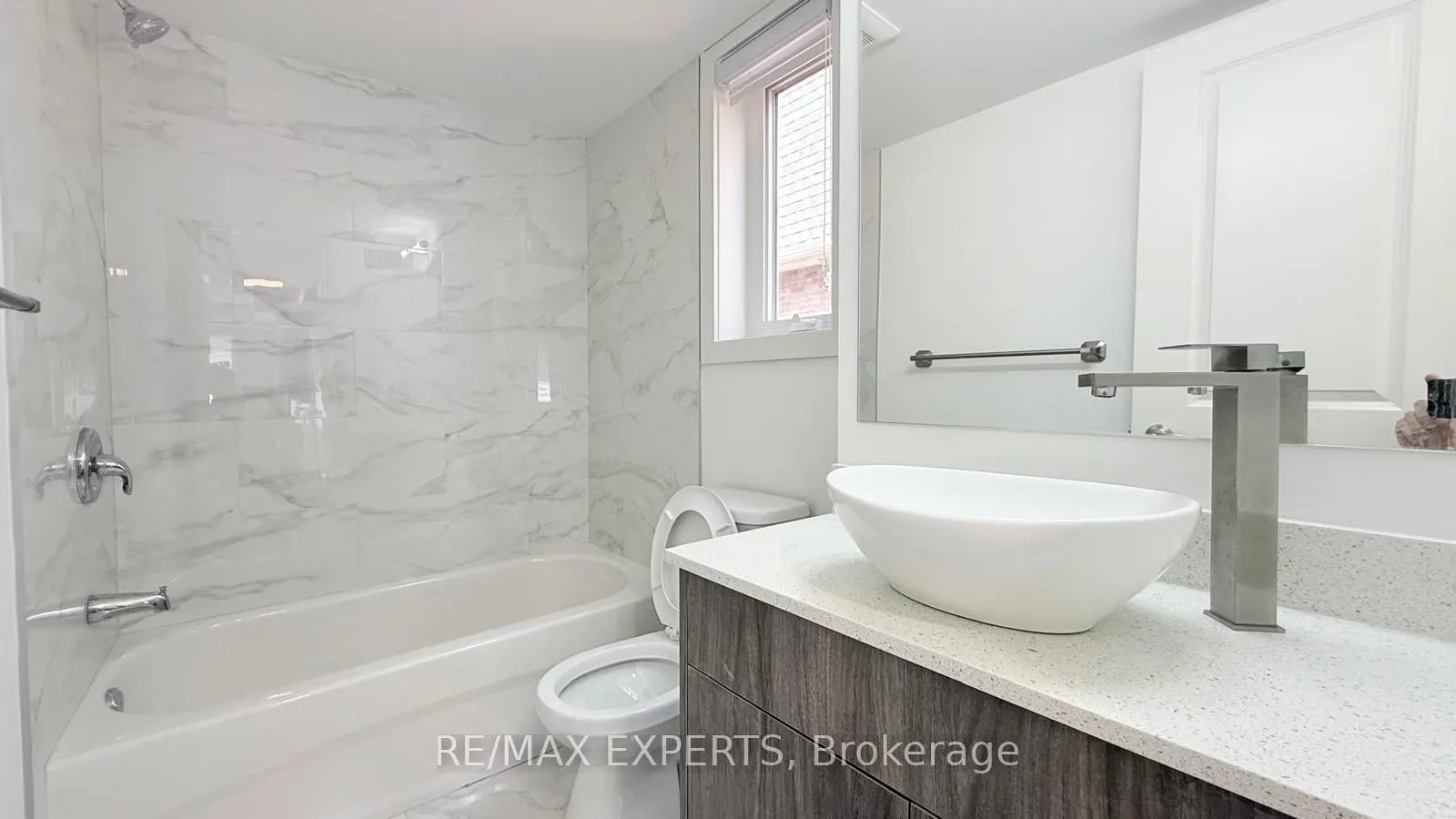 45 Connaught Avenue, #304