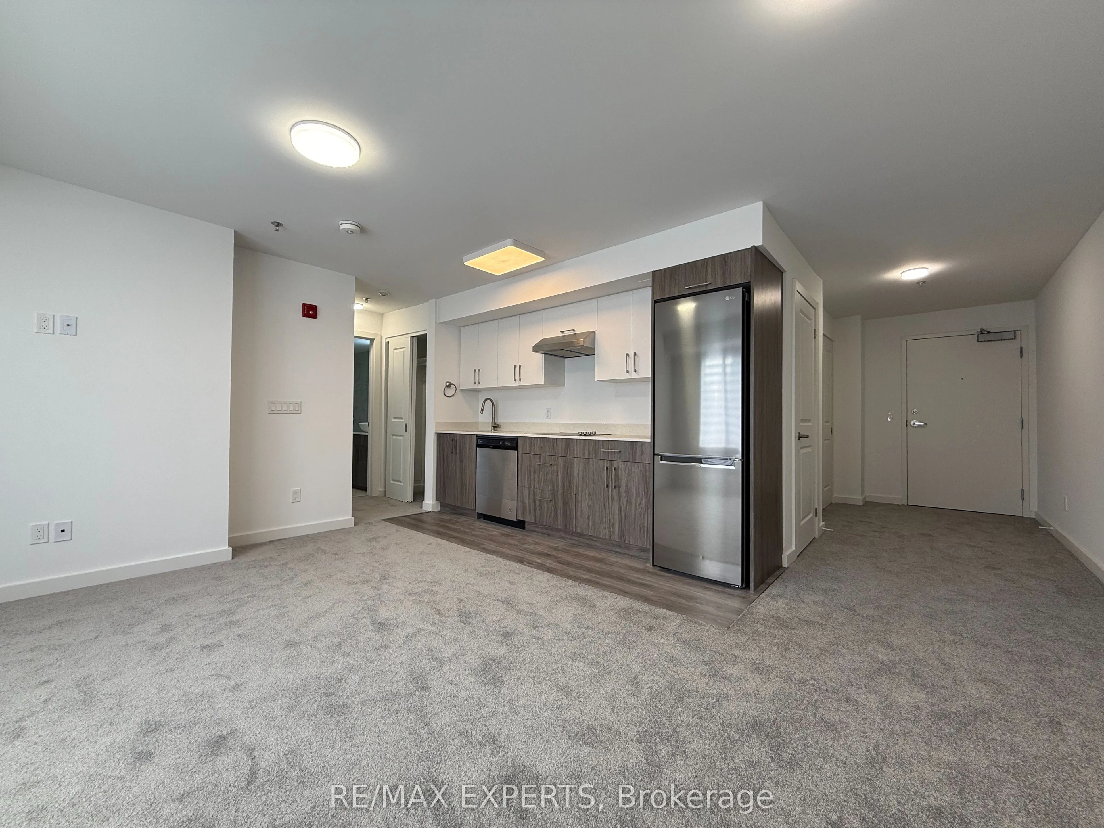 45 Connaught Avenue, #403