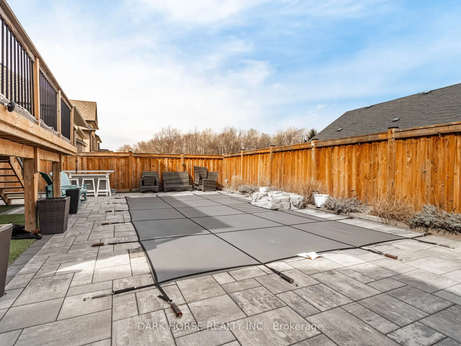 420 Northglen Boulevard