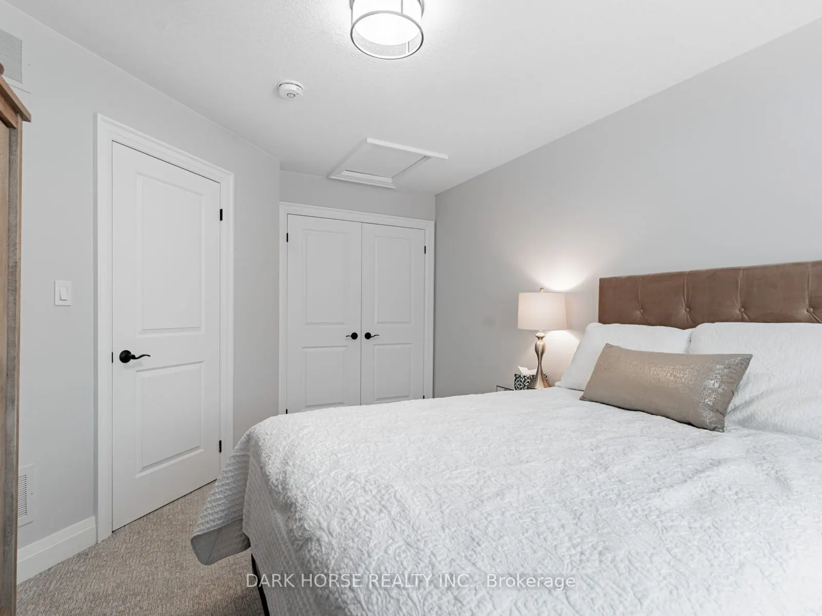 420 Northglen Boulevard