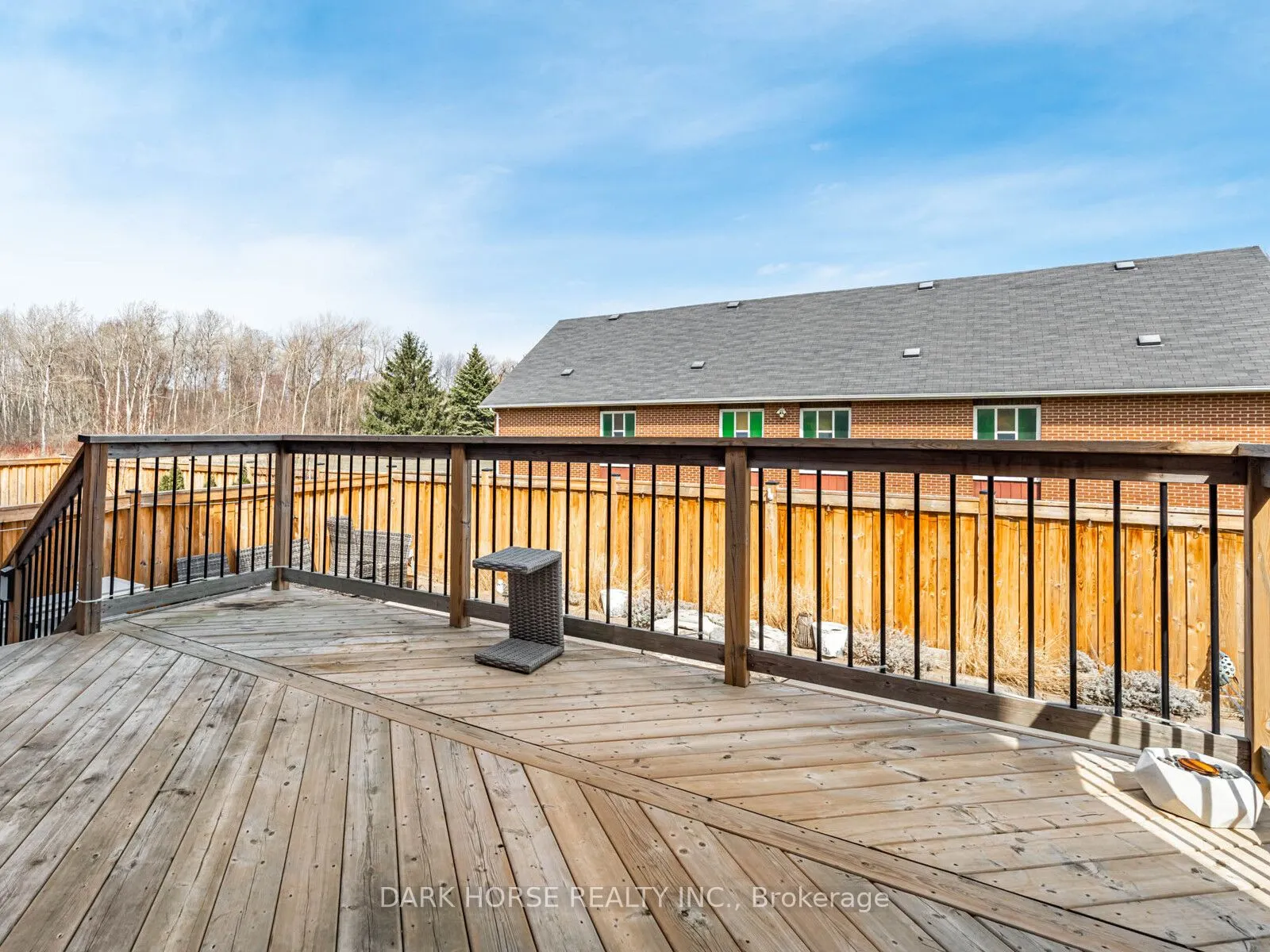 420 Northglen Boulevard