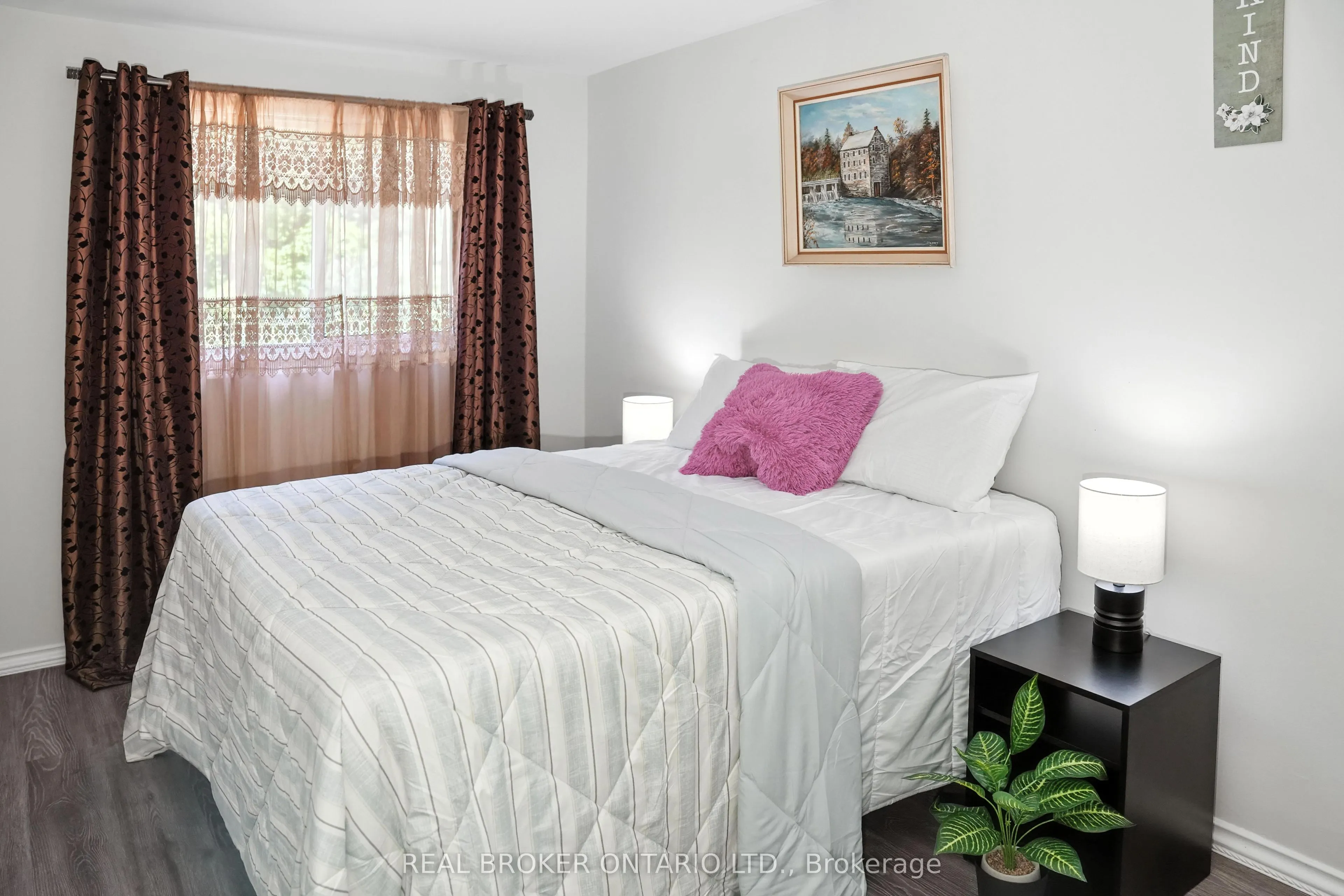 350 Camelot Court, #19