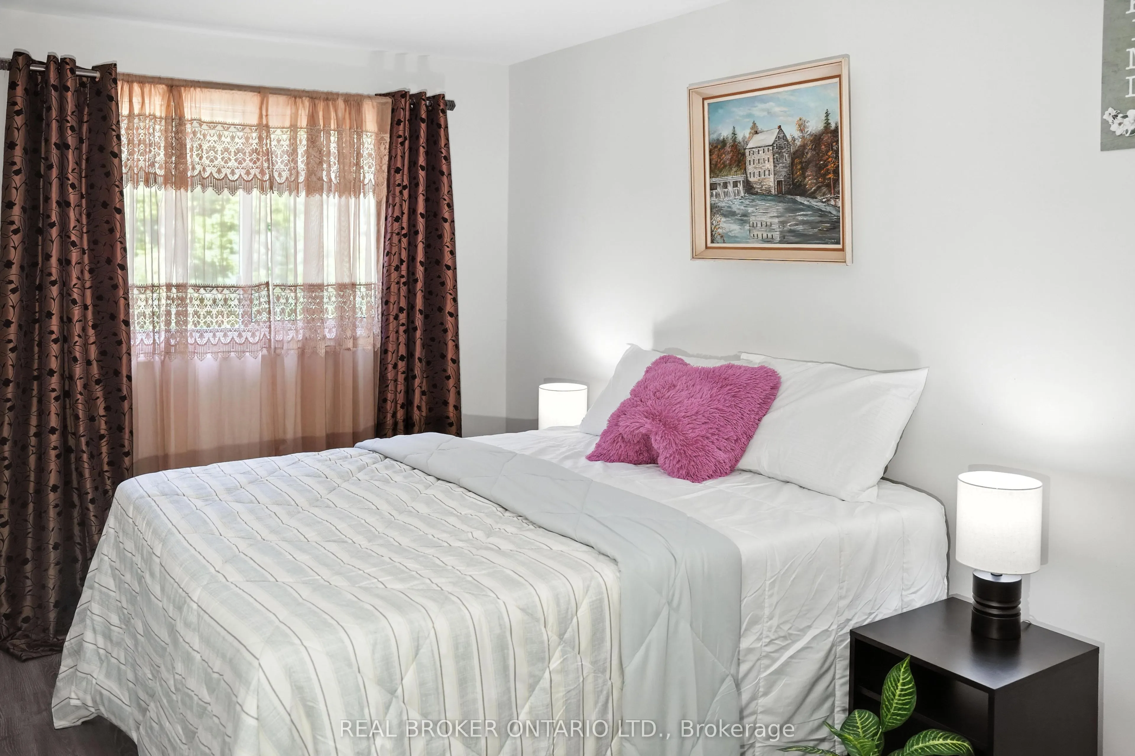 350 Camelot Court, #19