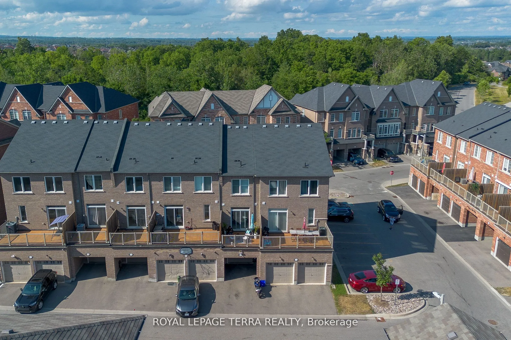 8 Graywardine Lane
