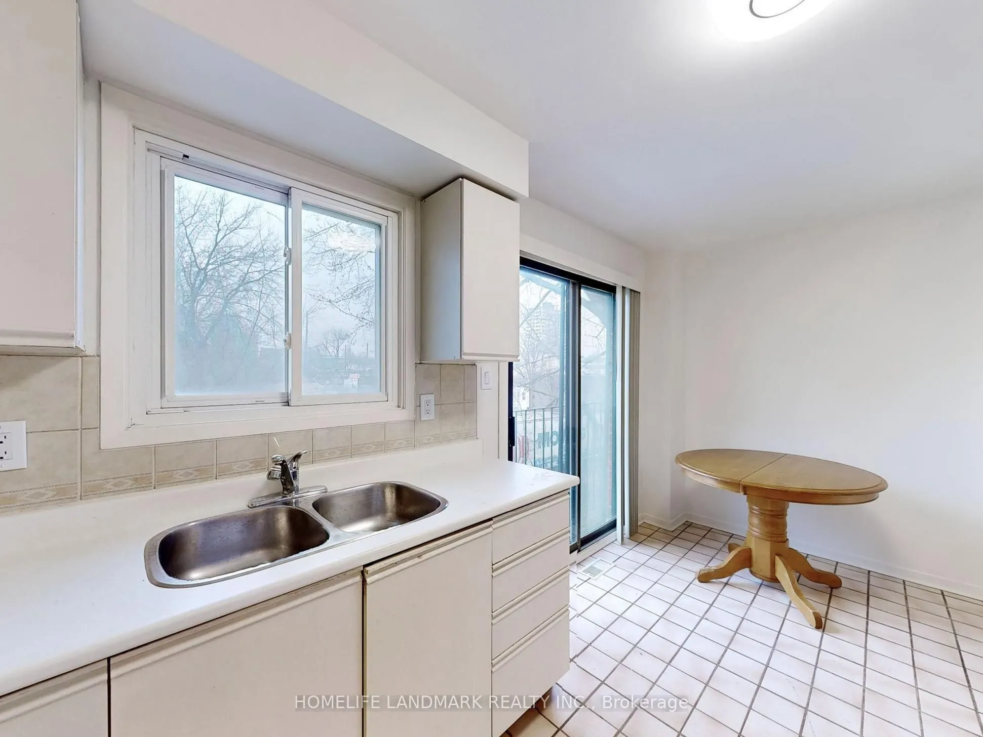 10 Reidmount Avenue, #7
