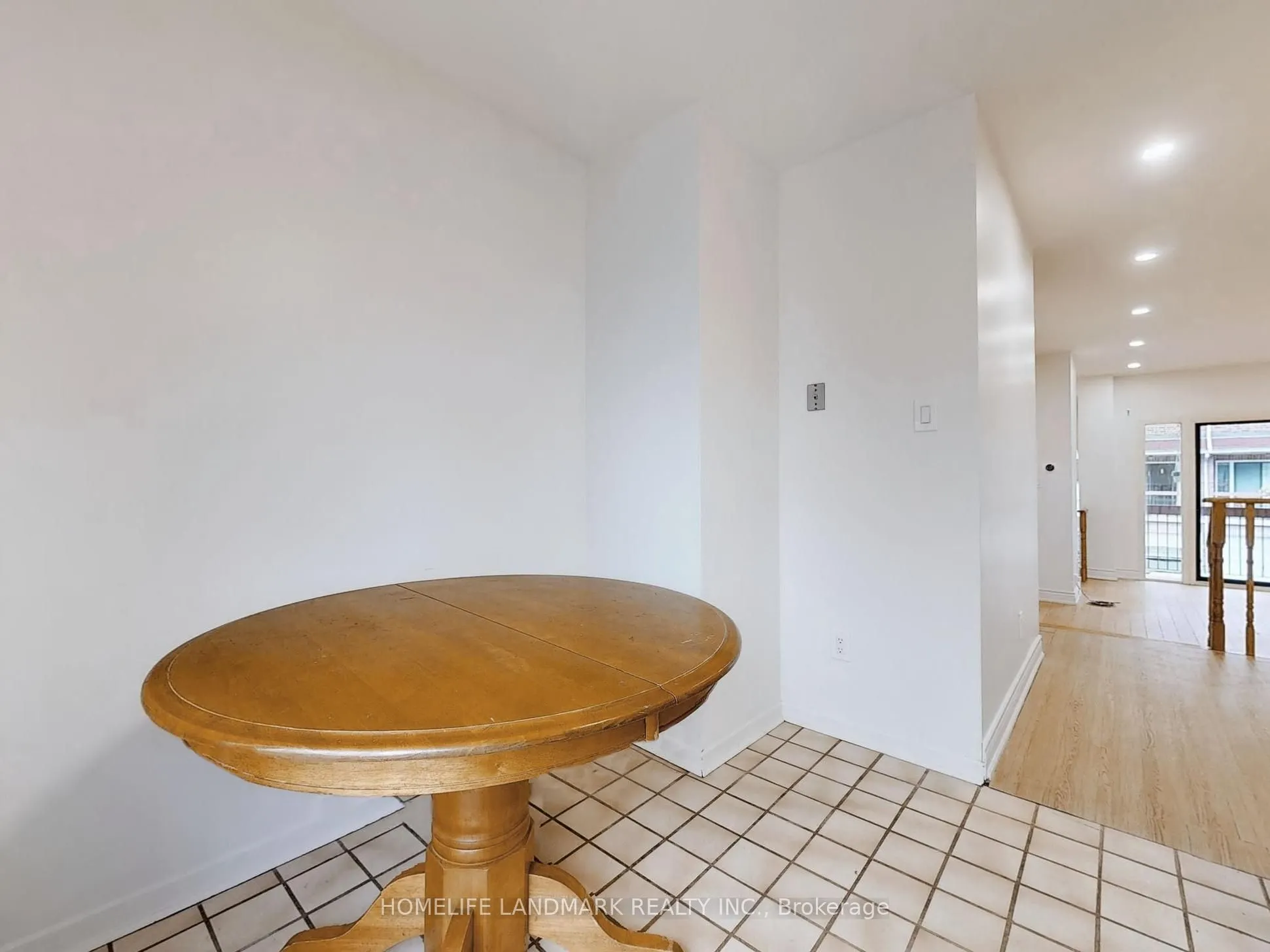 10 Reidmount Avenue, #7