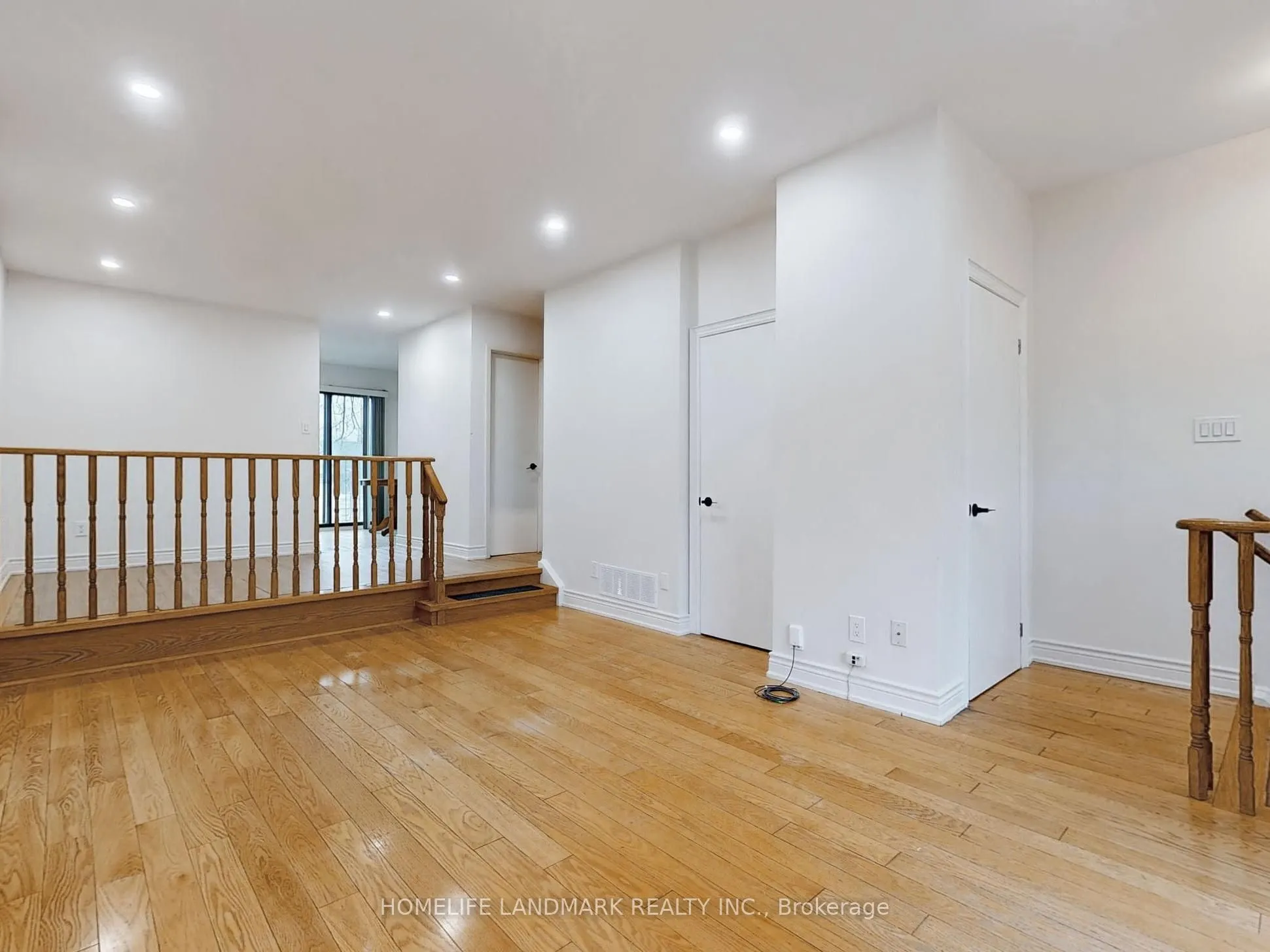 10 Reidmount Avenue, #7