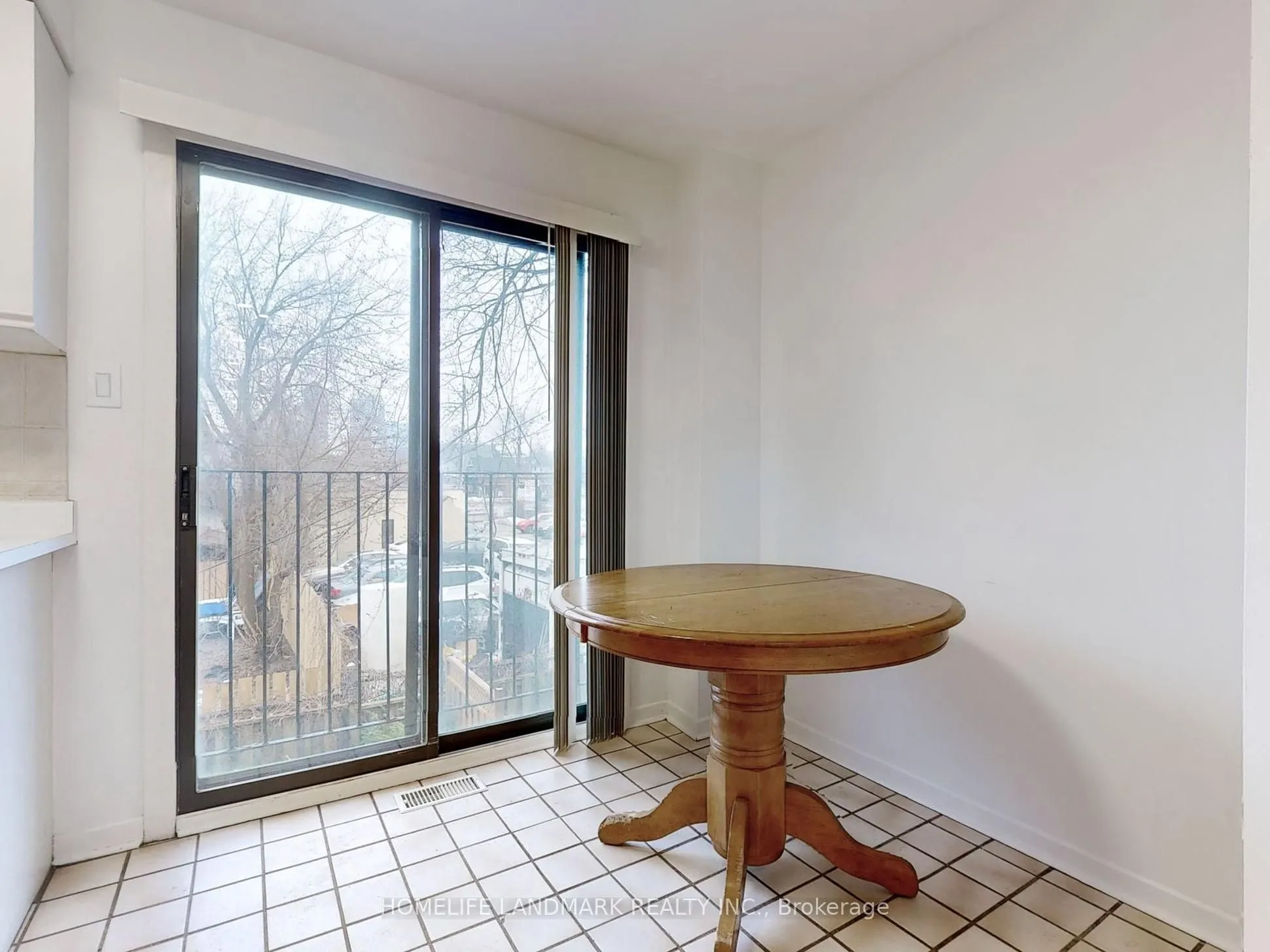 10 Reidmount Avenue, #7