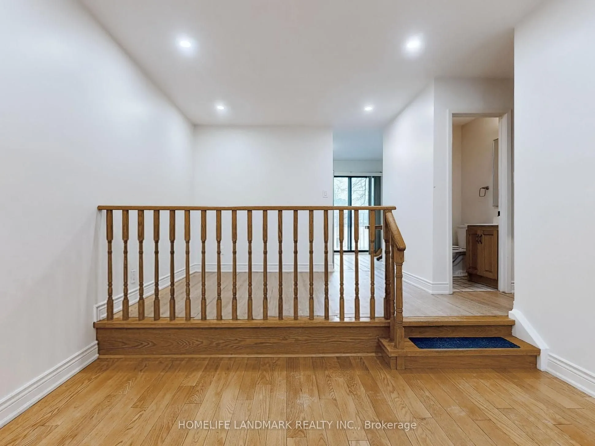 10 Reidmount Avenue, #7