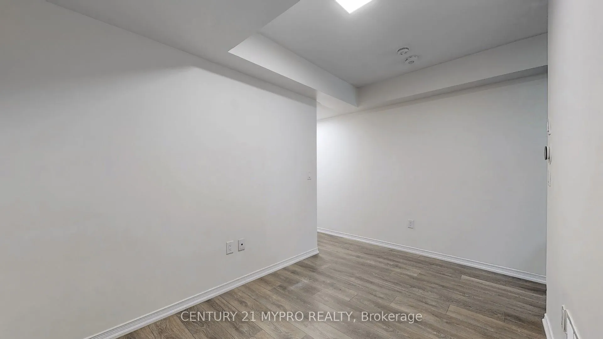 515 Kingbird Grove, #135