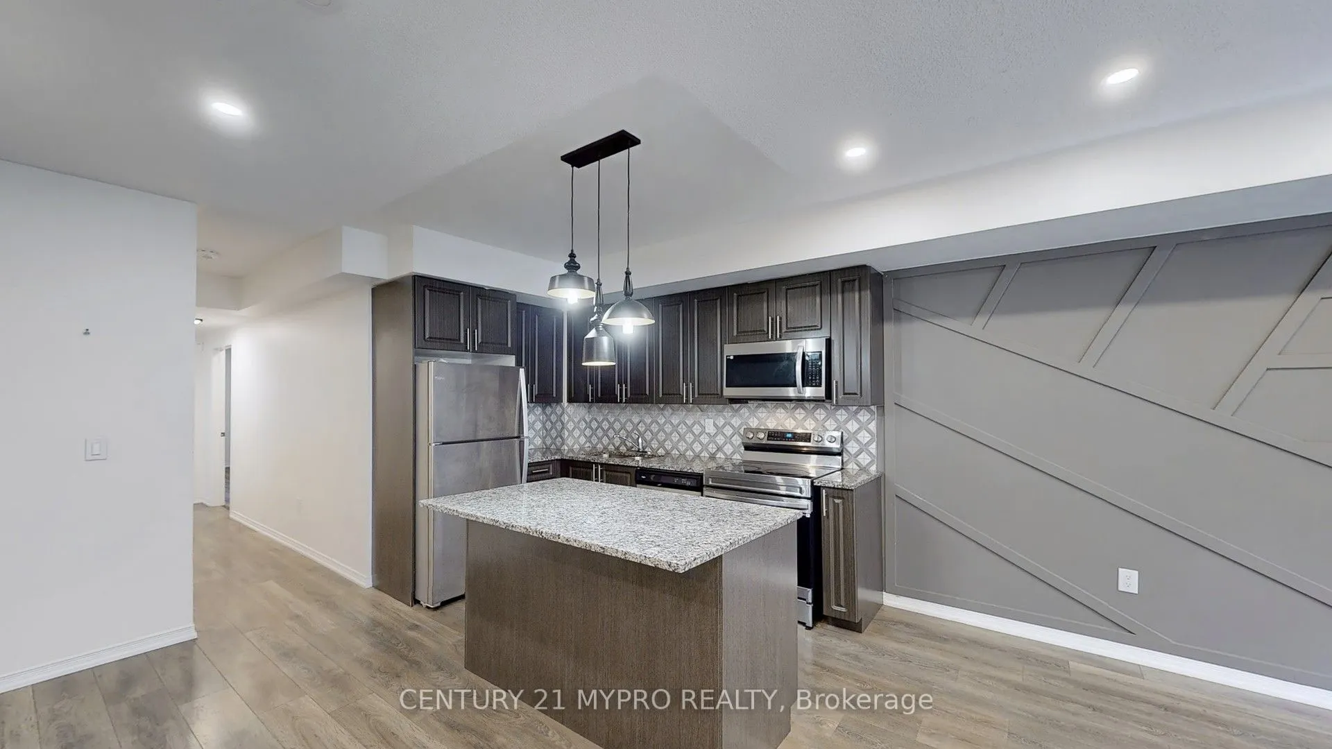 515 Kingbird Grove, #135